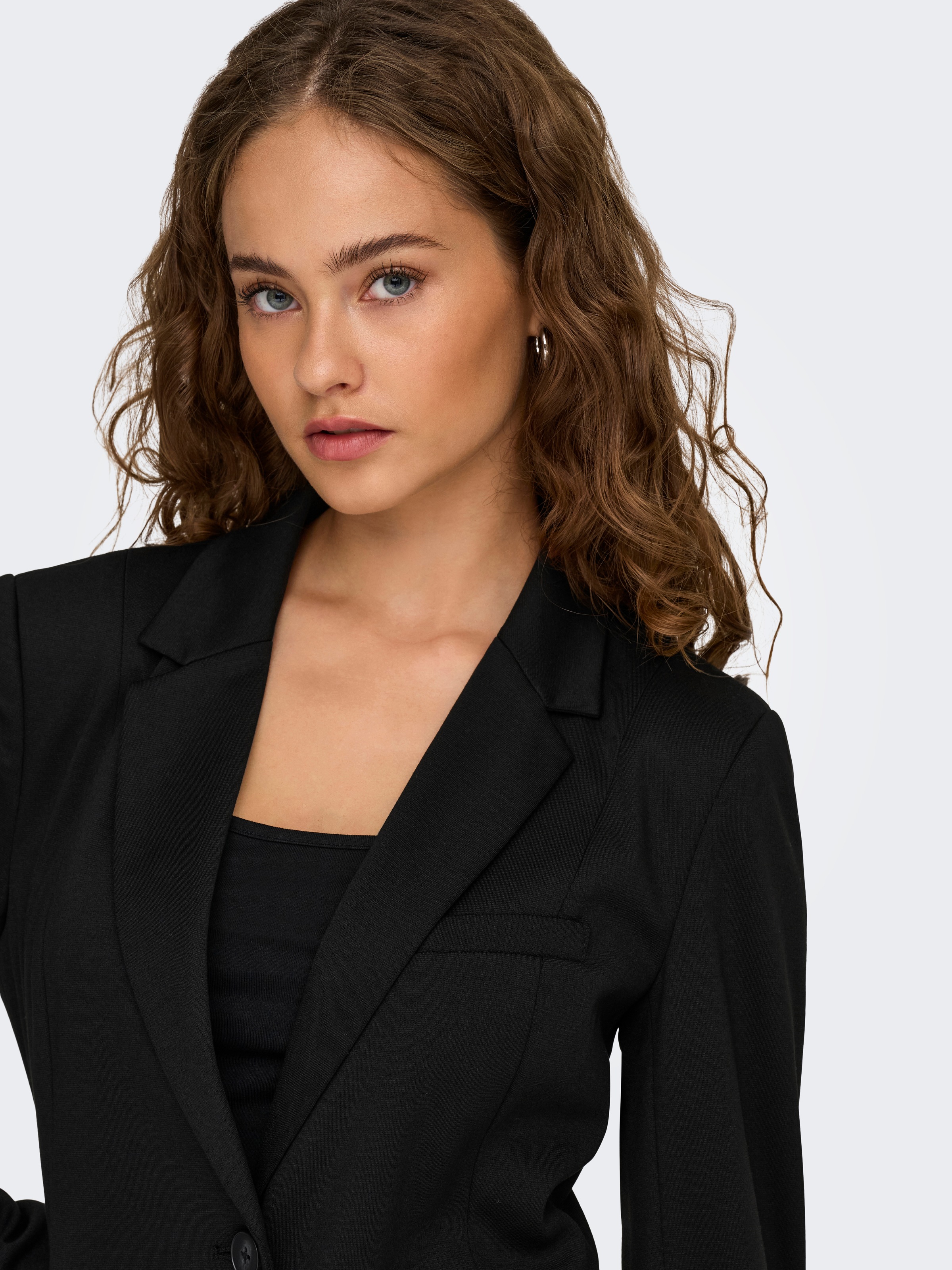 ONLY Kurzblazer "ONLLYKKE LIFE L/S FIT BLAZER TLR" günstig online kaufen