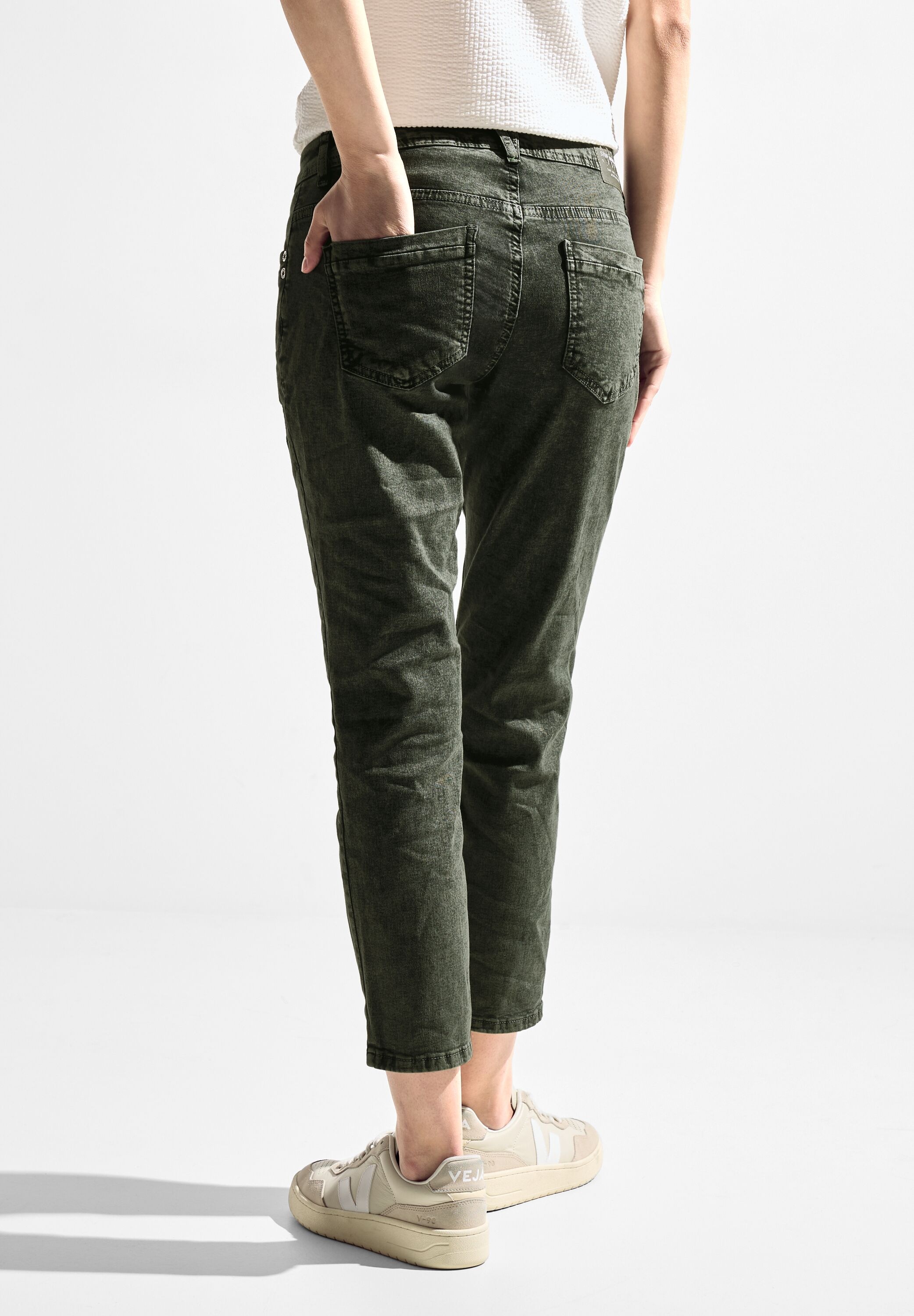 Gerade Jeans, Middle Waist