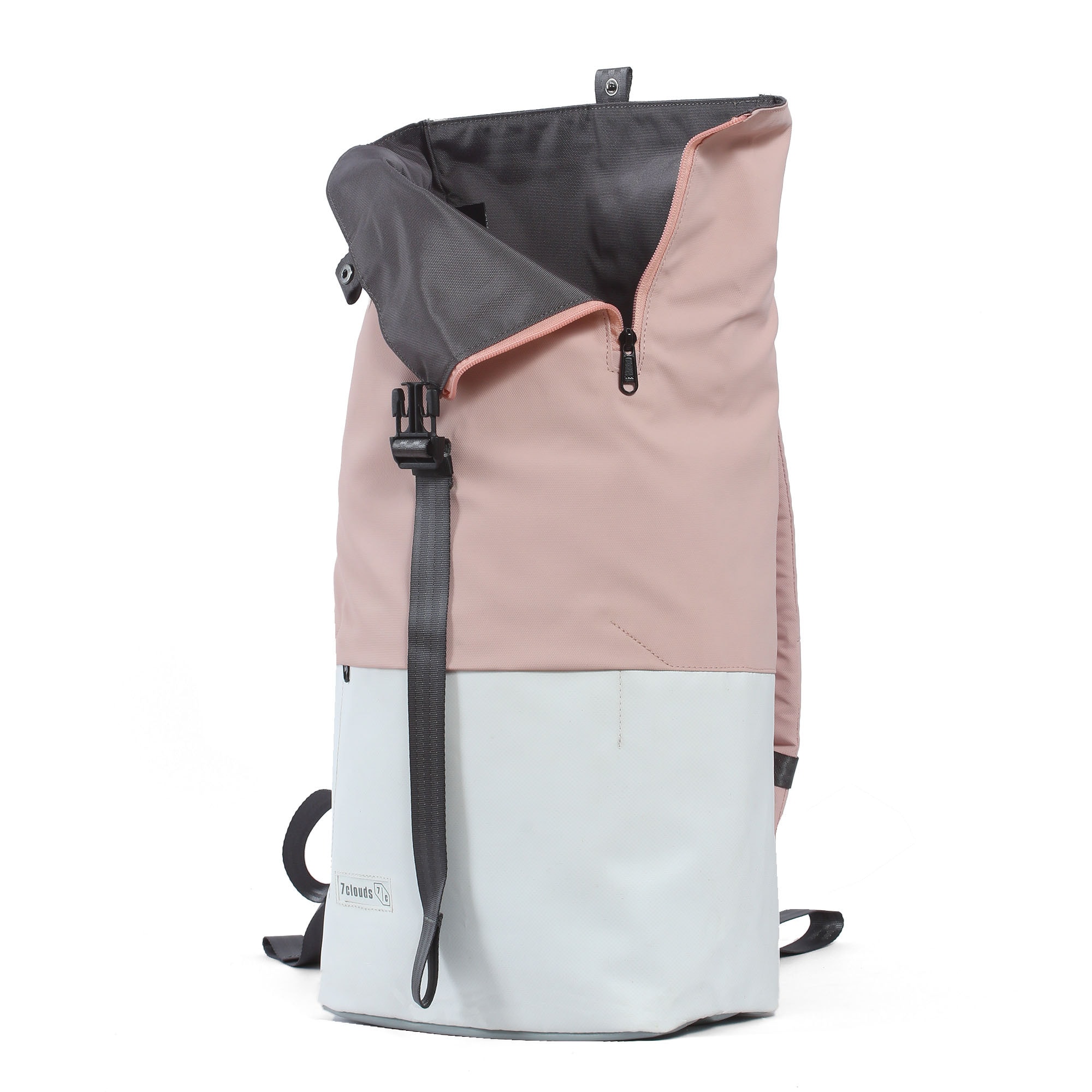 7clouds Laptoprucksack »Kira 7.1«, GRS (global recycling standard) zertifiziertes Material