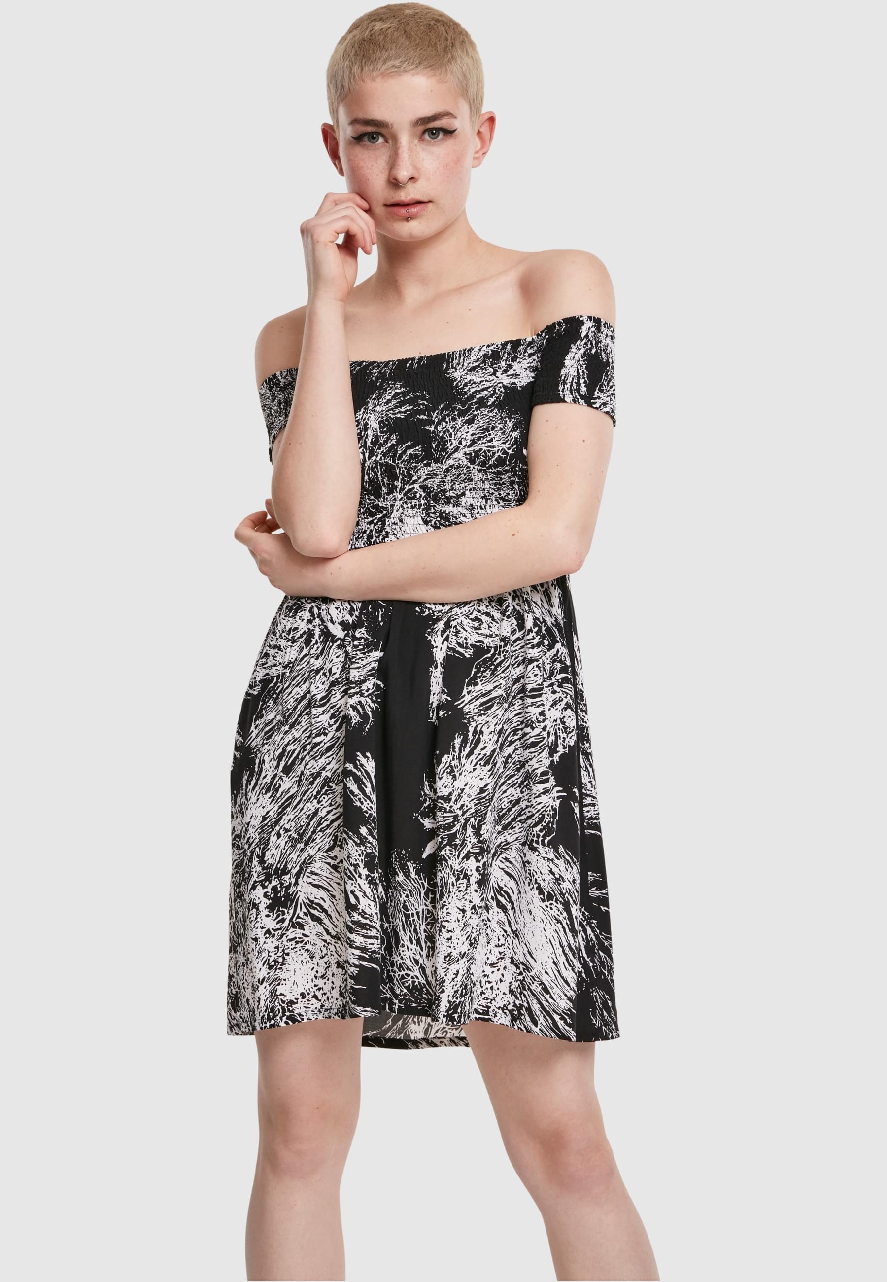 URBAN CLASSICS Shirtkleid »Urban Classics Damen Ladies Smoked Off Shoulder Dress«, (1 tlg.)