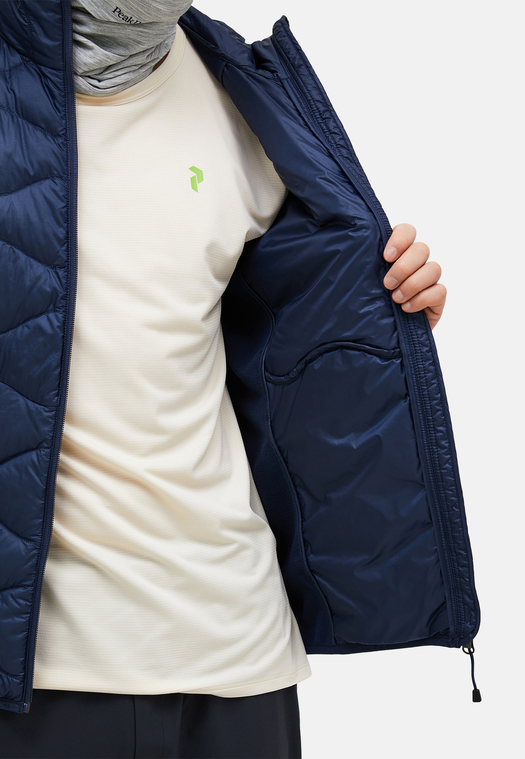 Peak Performance Trainingsjacke »M Helium Down Hybrid Hood« mit sportivem Design