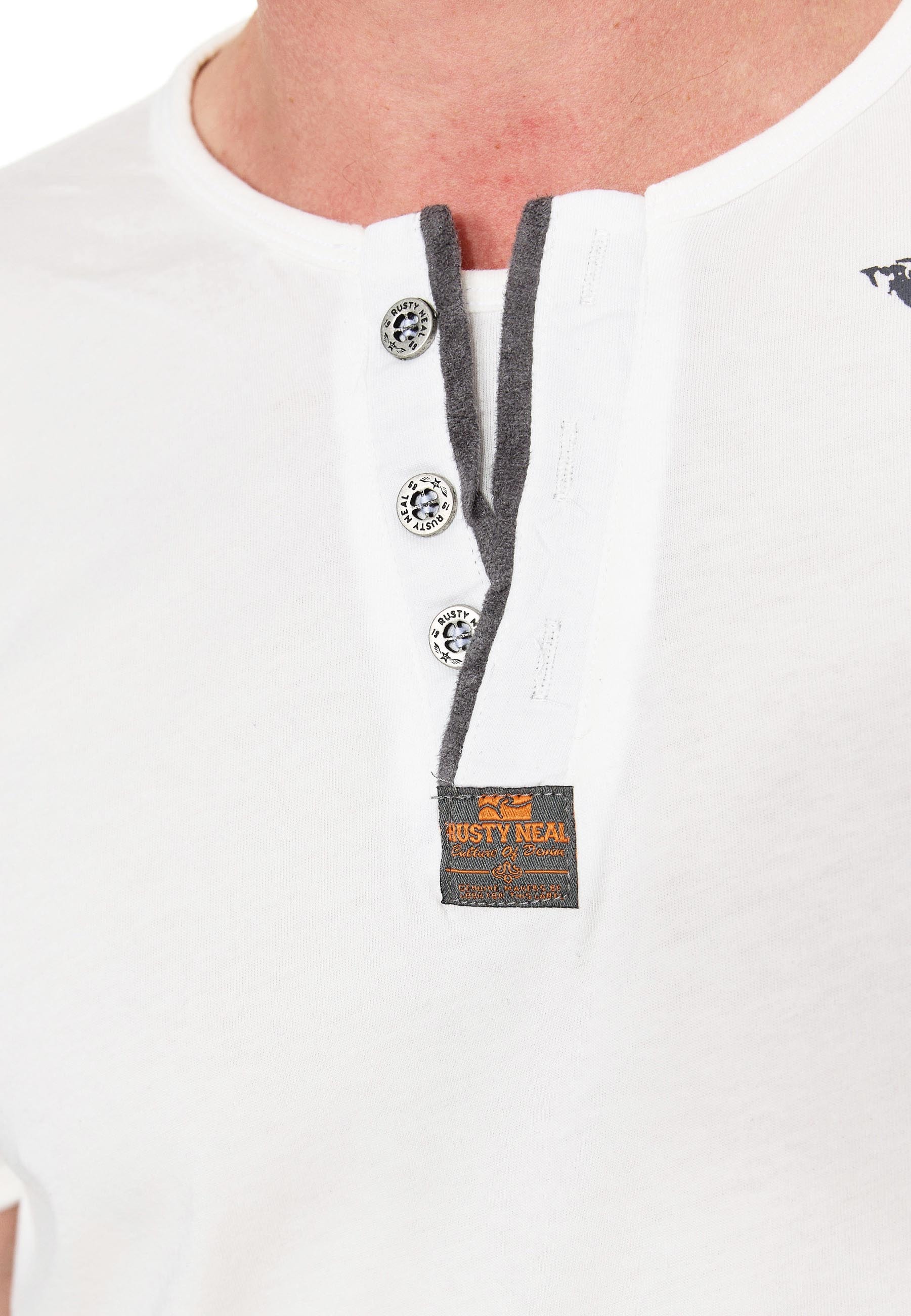 Rusty Neal T-Shirt, mit Skull-Print und Knopleiste
