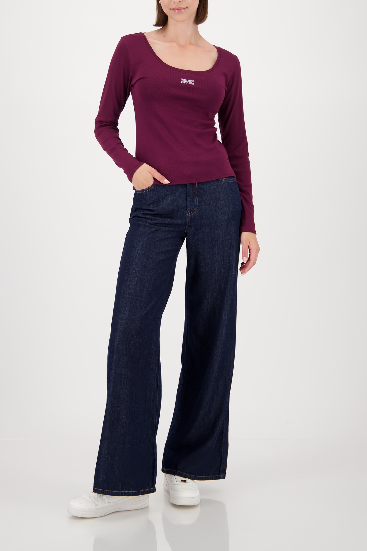 Monari Langarmshirt »Shirt Rippe Schmuck«, Mit weitem Rundhalsausschnitt