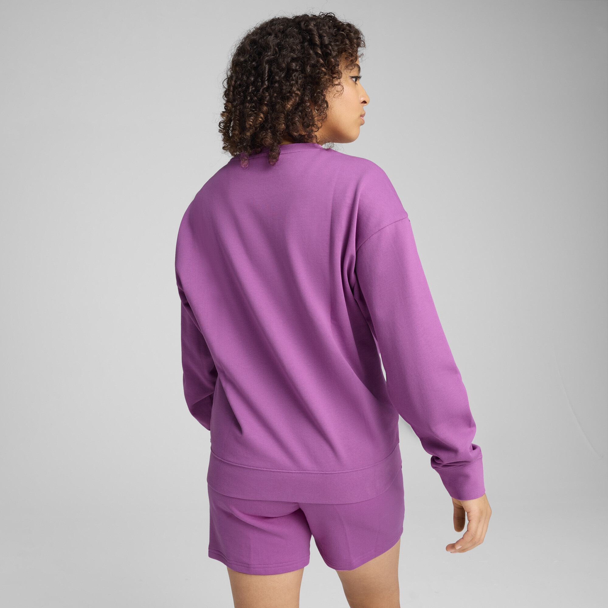 PUMA Sweatshirt »ESS ELEVATED Bequemer Crewneck Damen«