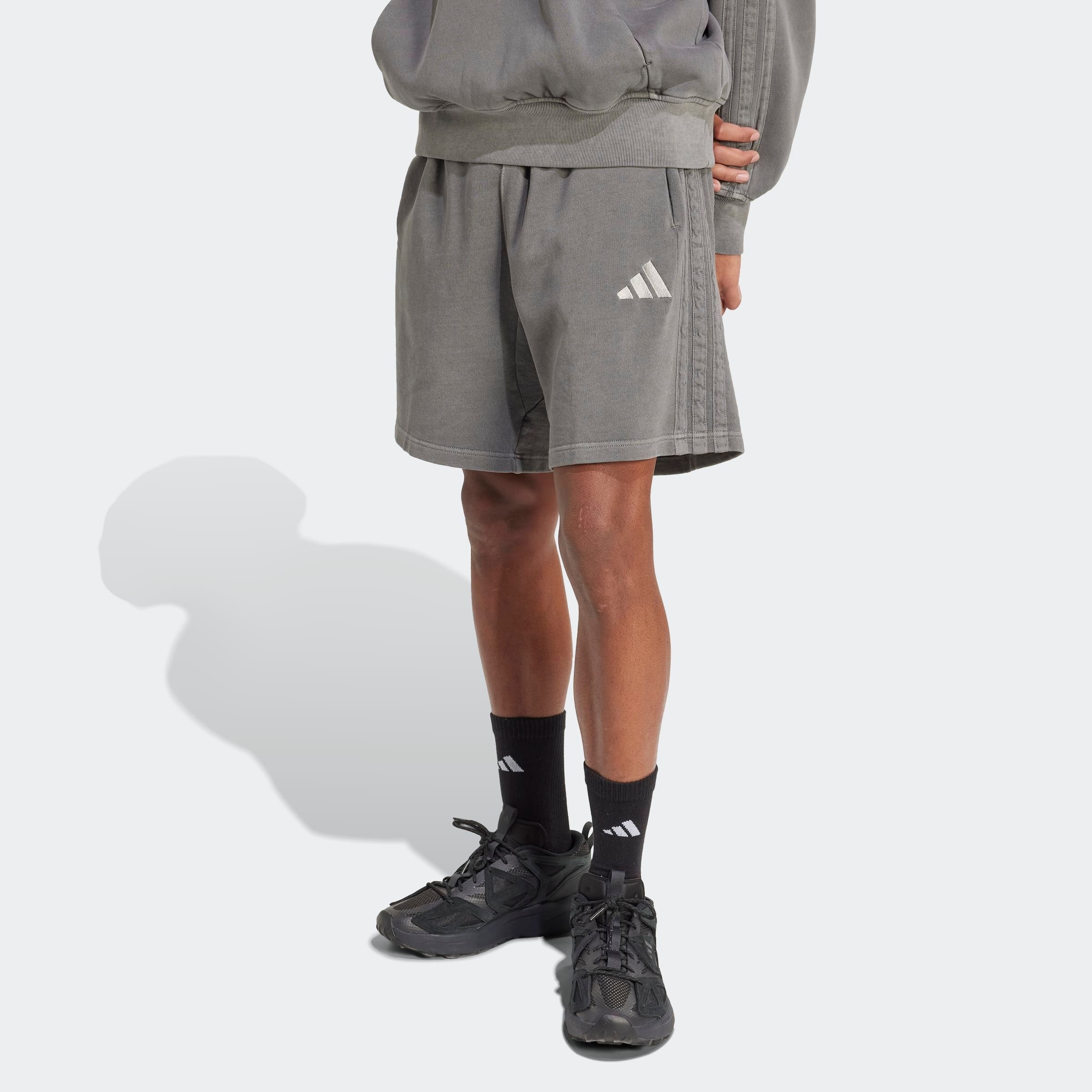 adidas Sportswear Shorts »M A SZN W FT SH«, (1 tlg.)