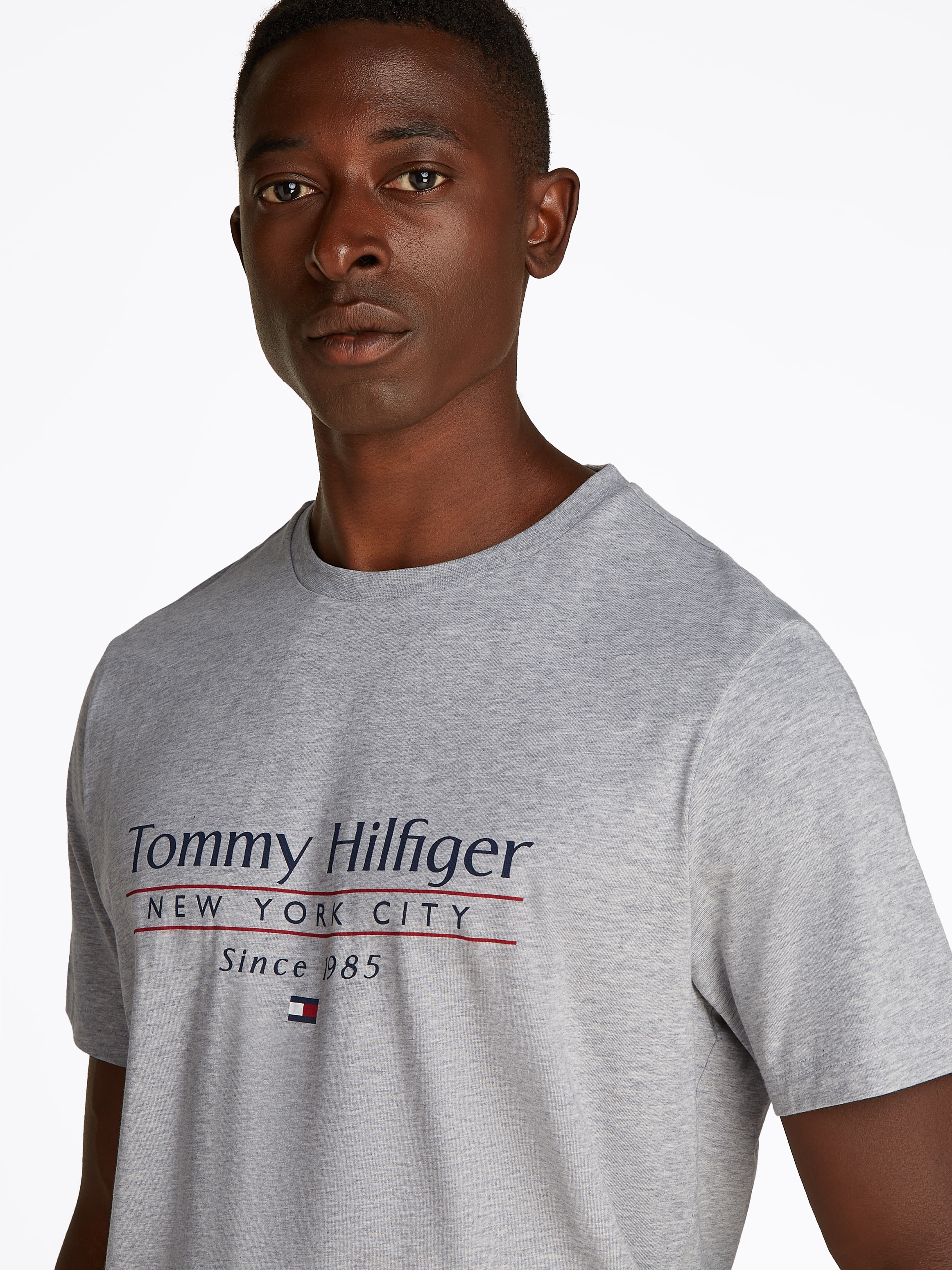 Tommy Hilfiger T-Shirt "HILFIGER CENTER STACK TEE", mit großem Schriftprint günstig online kaufen