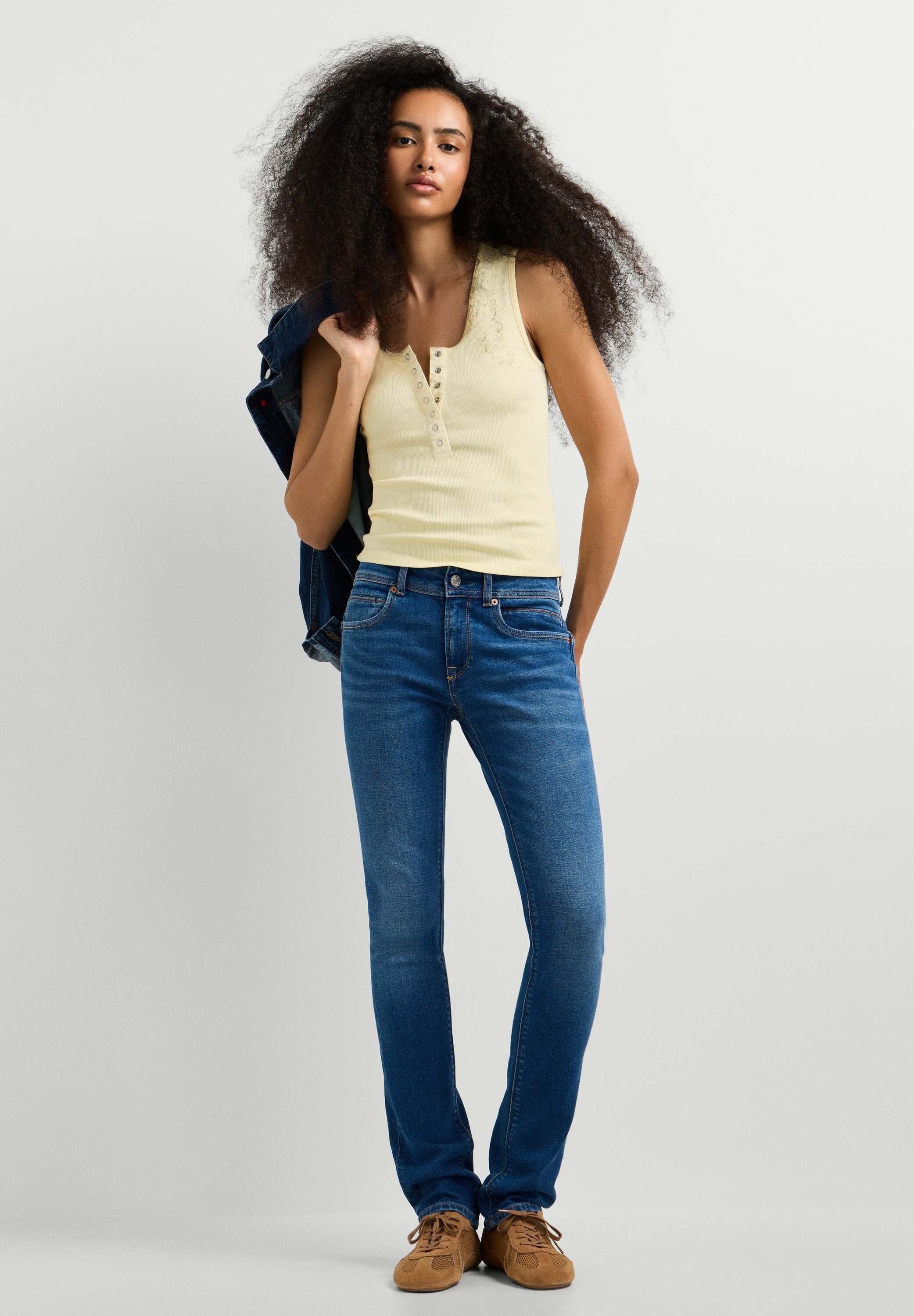Pepe Jeans Slim-fit-Jeans "slim fit jeans SLIM JEANS LW BROOKE"