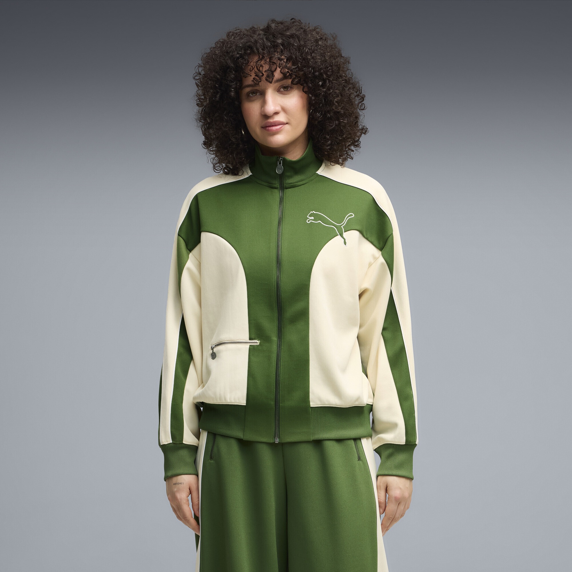 PUMA Trainingsjacke »T7 Relaxed Love Of The Cat Trainingsjacke Damen«