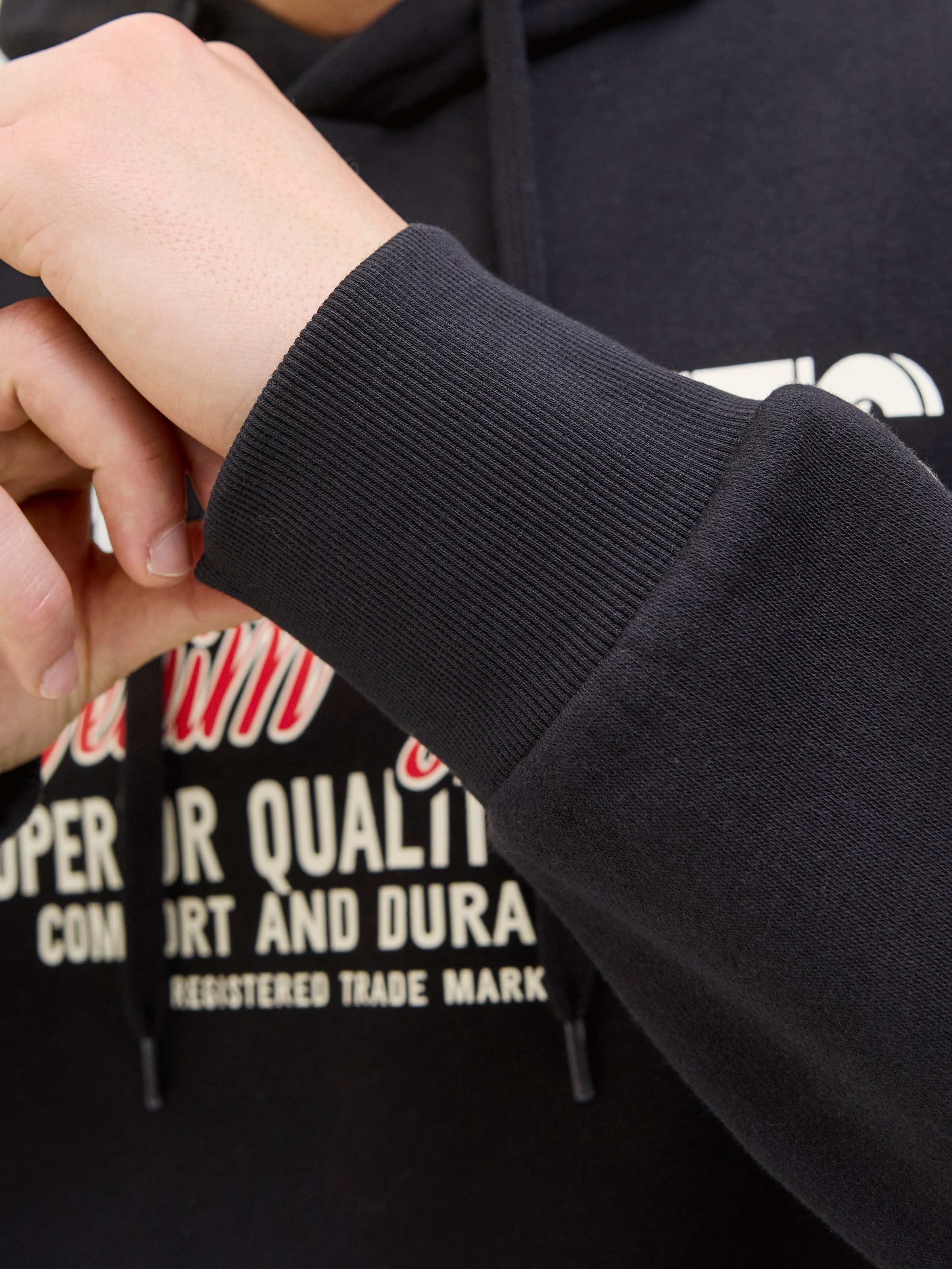 Jack & Jones Kapuzensweatshirt »JJELOGO SWEAT HOOD 2 COL 25/26 NOOS«, mit stylischem Print