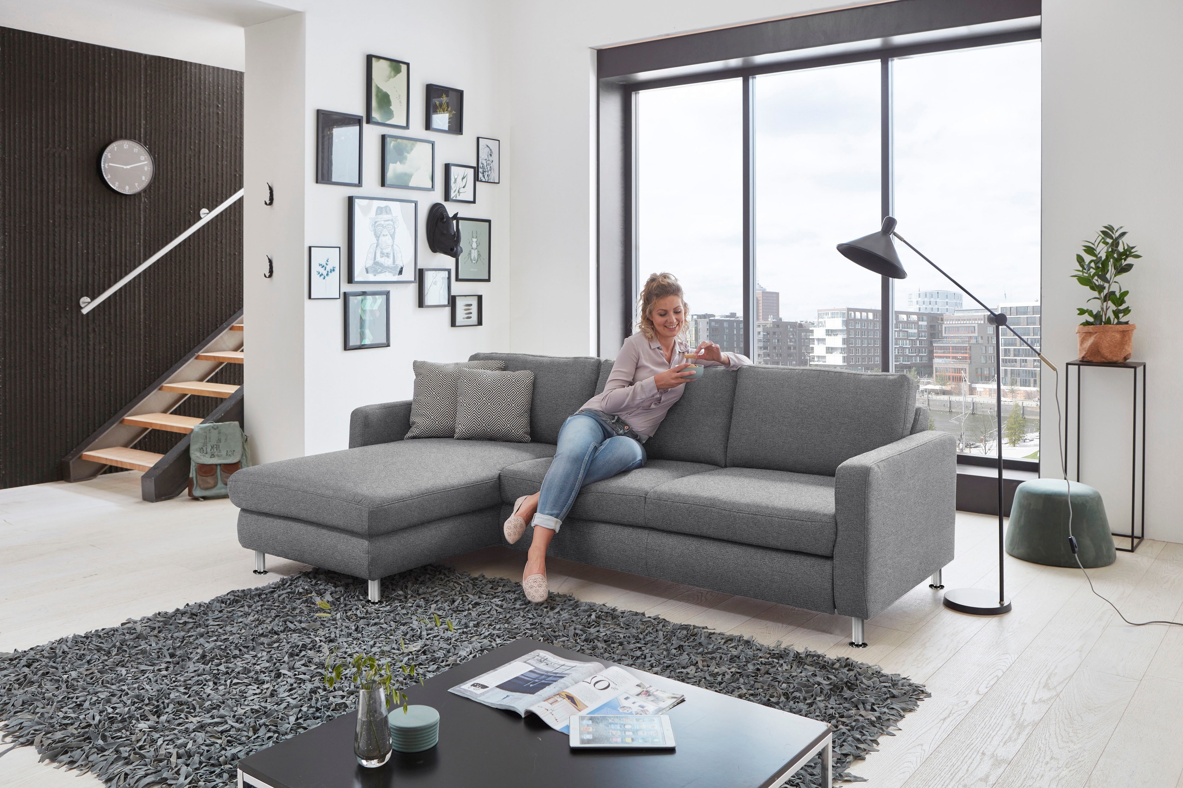 Die PlanBar Ecksofa »MP-IN19027 L-Form«, wahlweise mit Bettfunktion, frei im Raum stellbar