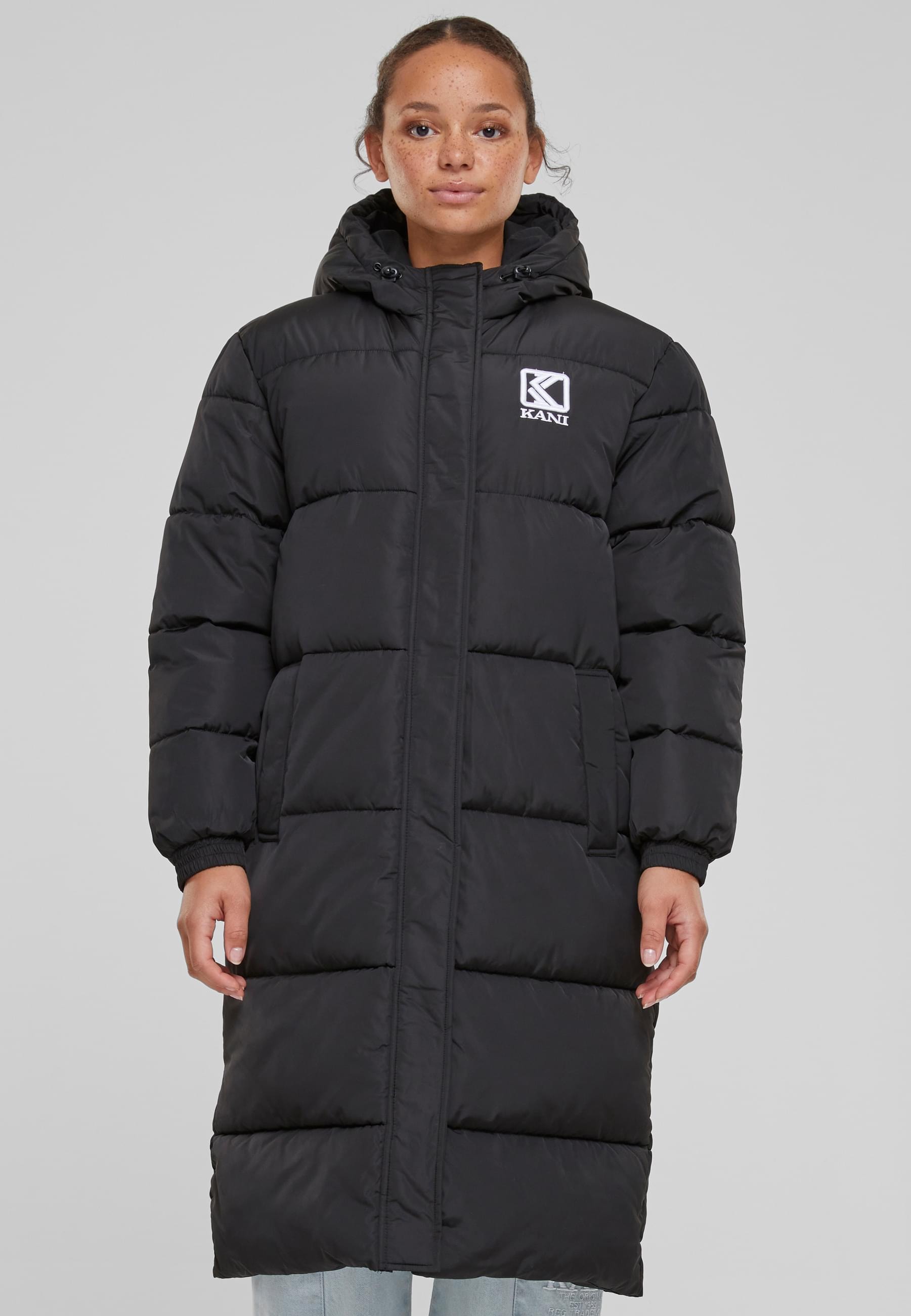 Karl Kani Winterjacke »Karl Kani Damen KW233-030-2 KK Og Hooded Long Puffer Coat«, (1 St.), mit Kapuze
