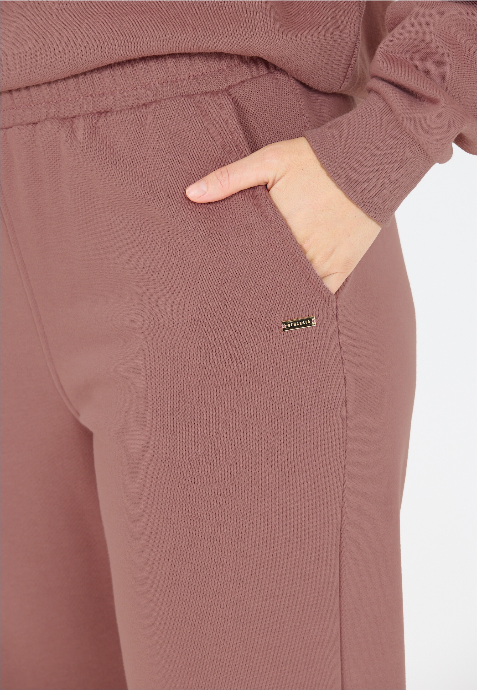 ATHLECIA Sweathose »Carmen«, Mit weichem und atmungsaktivem Tragekomfort