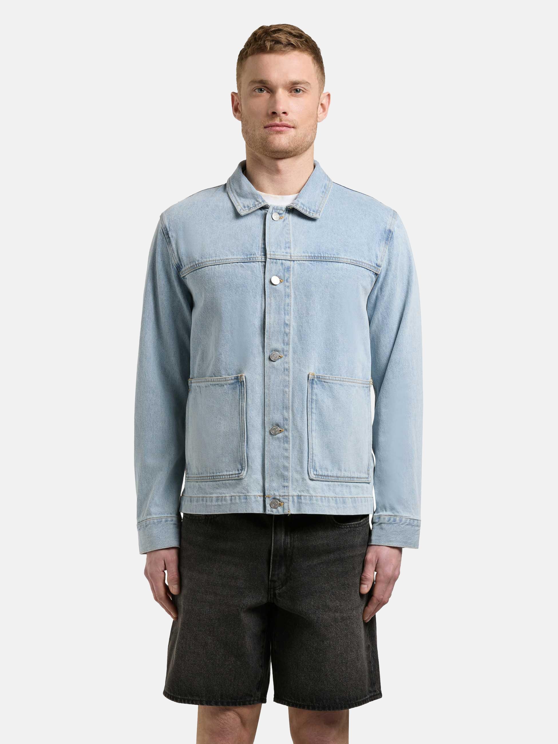 Jeansjacke KHUJO "Barto", Herren, Gr. L (52), light blau, Jeans, Material: 100% Baumwolle, gerade hüftlang, hoch geschlossener Ausschnitt, abgesteppte Kante mit Knöpfen, Jacken Jeansjacke, Modische Jacke in Jeans-Optik