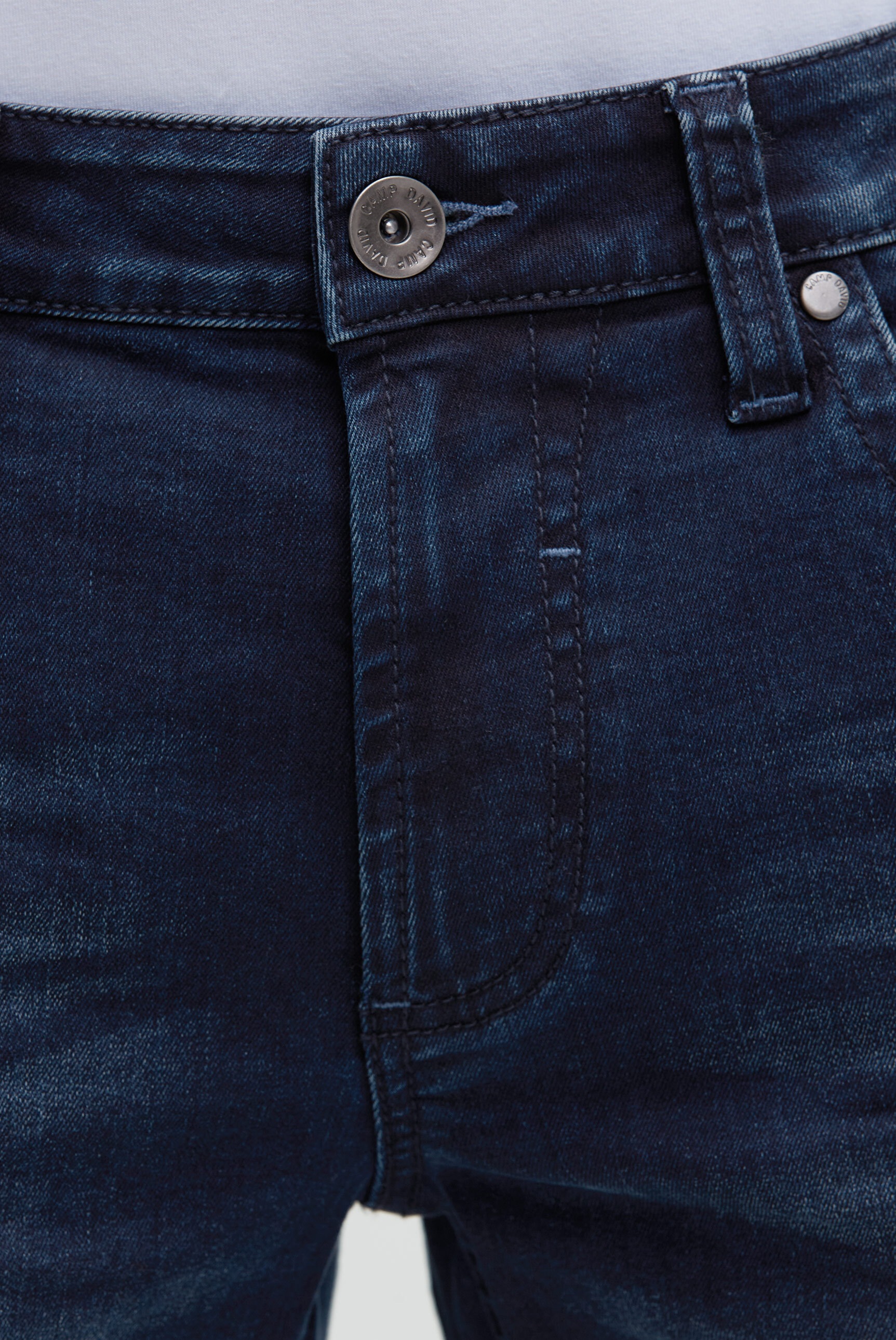 Regular-fit-Jeans CAMP DAVID, Herren, Gr. 38, Länge 32, blau, Denim/Jeans, Material: 65% Baumwolle, 23% Polyester, 10% Viskose, 2% Elasthan, Zusatz: Enthält nichttextile Teile tierischen Ursprungs (Badge), Abriebeffekte, regular fit, Jeans, mit normaler L 3