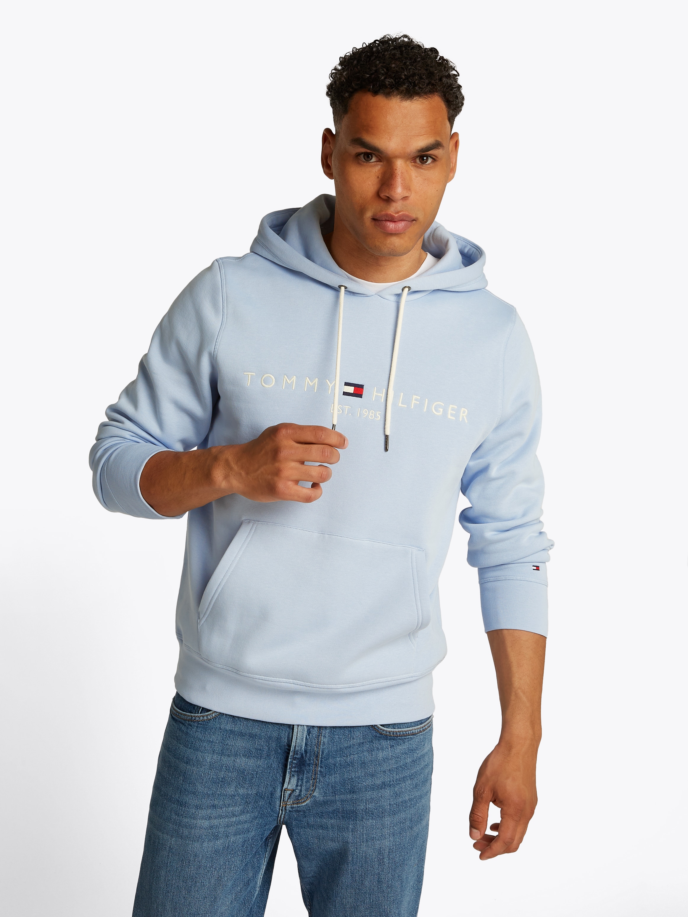 Tommy Hilfiger Kapuzensweatshirt »TOMMY LOGO HOODY«, mit Kapuze und Kängurutasche