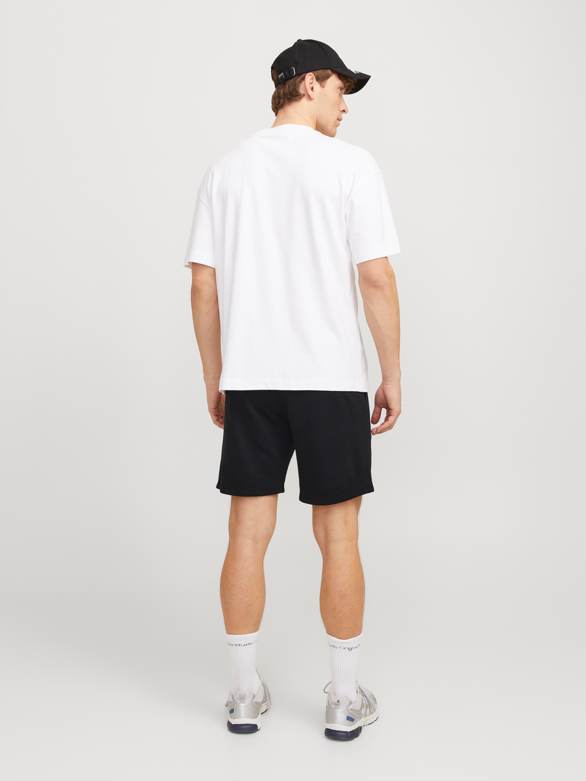 Jack & Jones Shorts »JPSTGORDON STAR JJ SWEAT SHORTS SRT SN«, mit Logo Schriftzug
