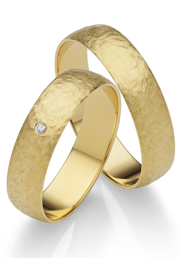 Firetti Trauring »Schmuck Geschenk Gold 375 Hochzeit Ehering "LIEBE"«, Made in Germany, wahlweise mit oder ohne Brillant