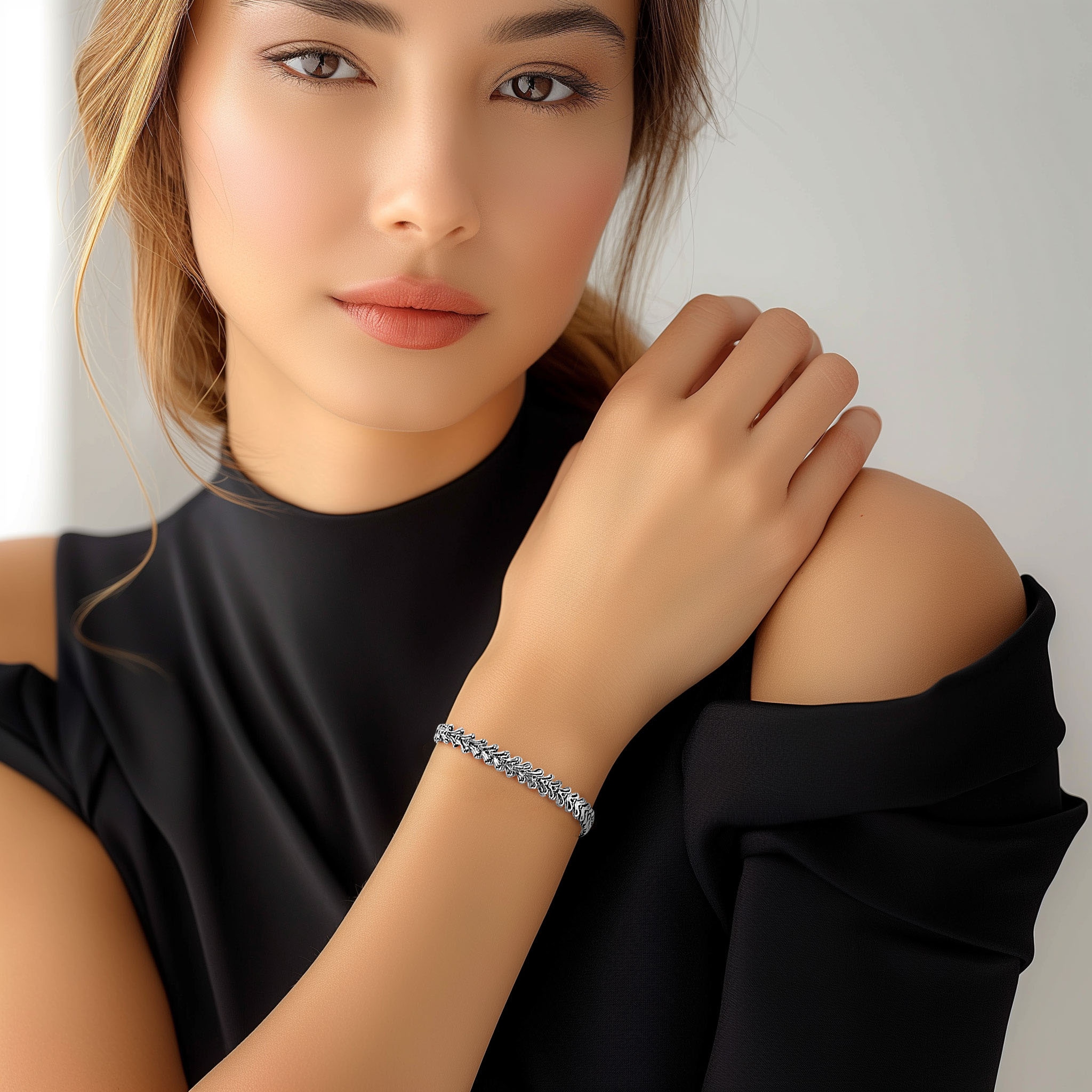 Firetti Armband »Schmuck Geschenk Edelstahl Armschmuck Herzkettengliederung Liebe«