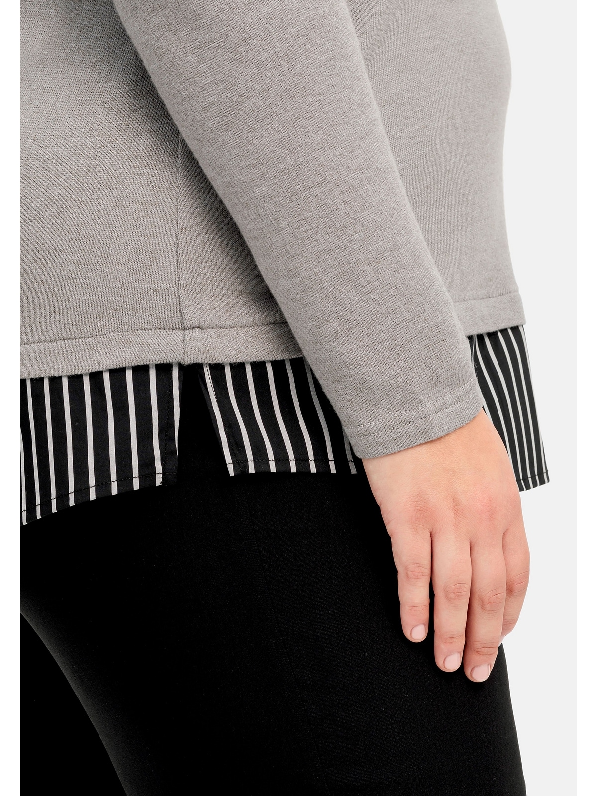 Sheego V-Ausschnitt-Pullover »Große Größen«, mit Webeinsatz, in 2-in-1-Optik