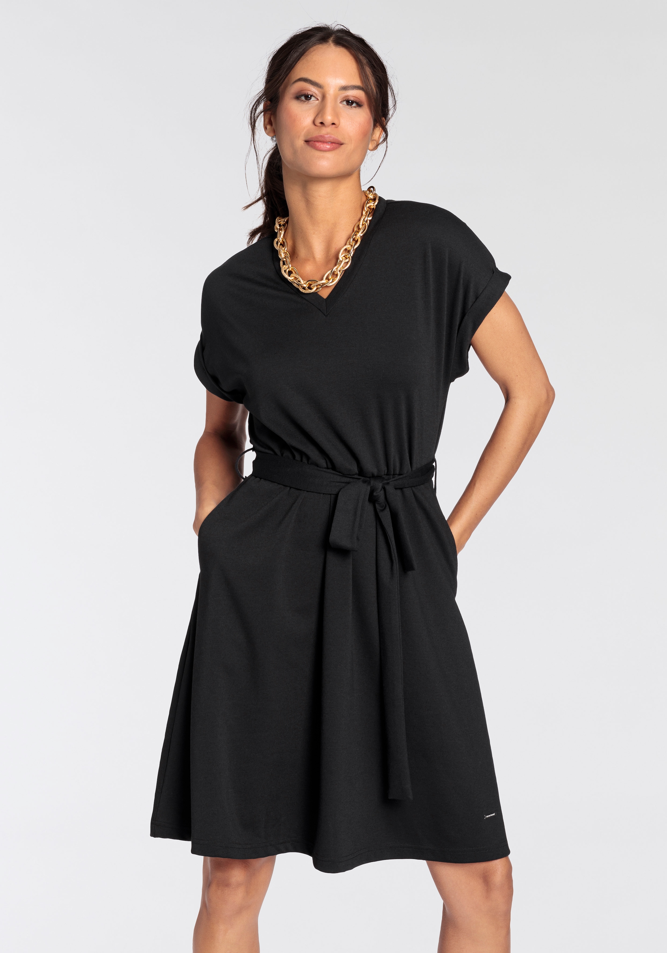 Bruno Banani Jerseykleid, geschnürter Rücken