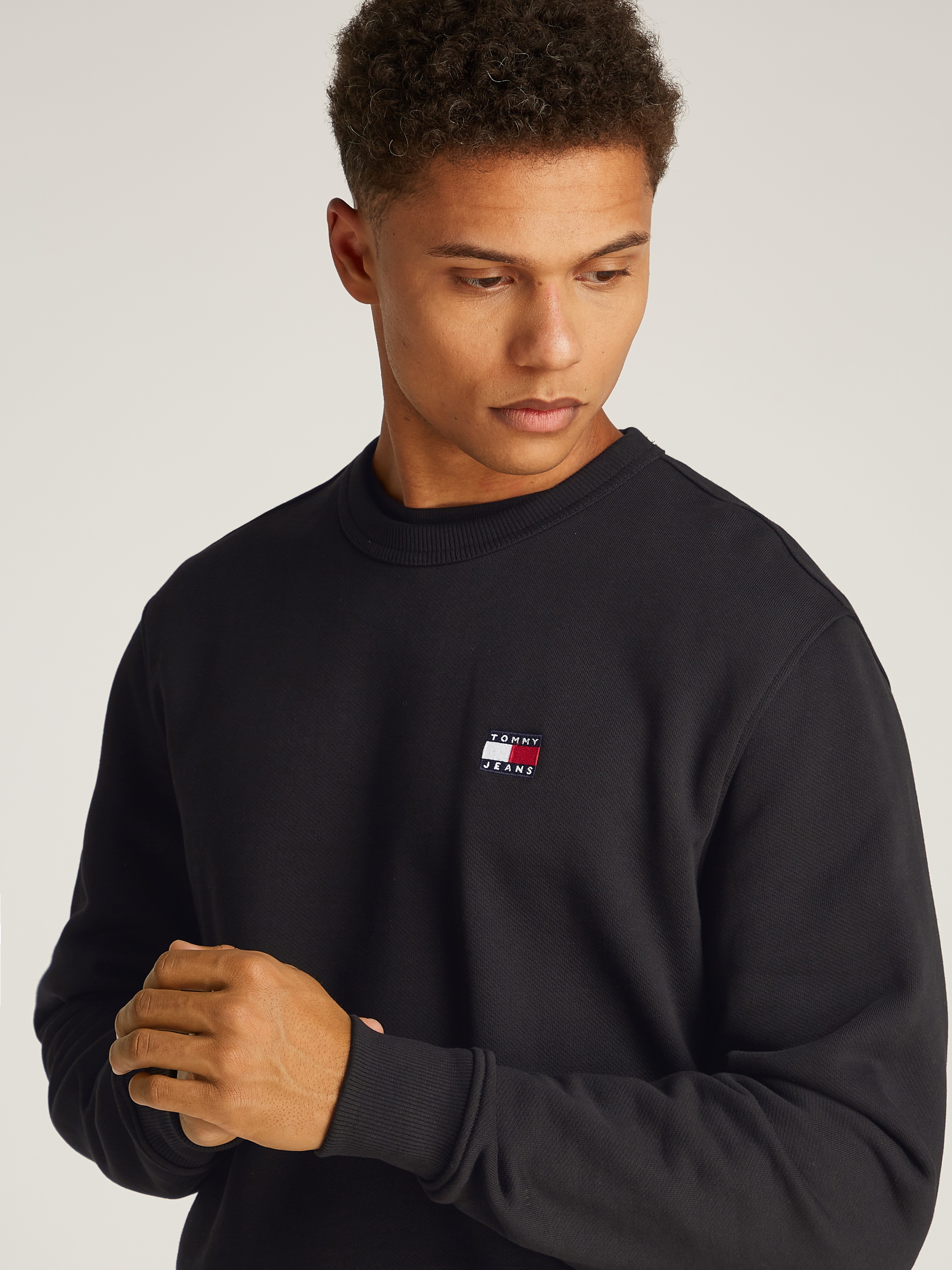 Tommy Jeans Sweatshirt "TJM REG BADGE CREW EXT", Mit Rundhalsausschnitt günstig online kaufen