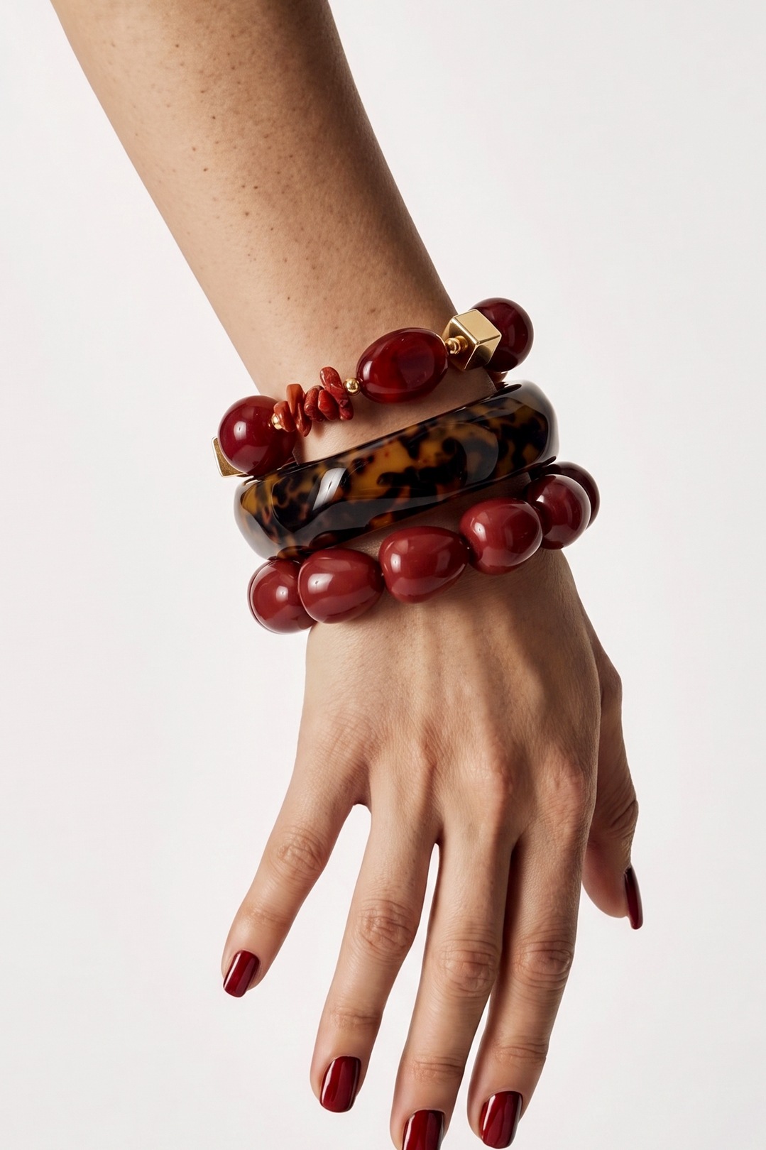 Adelia´s Perlenarmband »Armband Perlenarmband aus Kunstharz, 17,5 cm« Mit großen, glänzenden Perlen