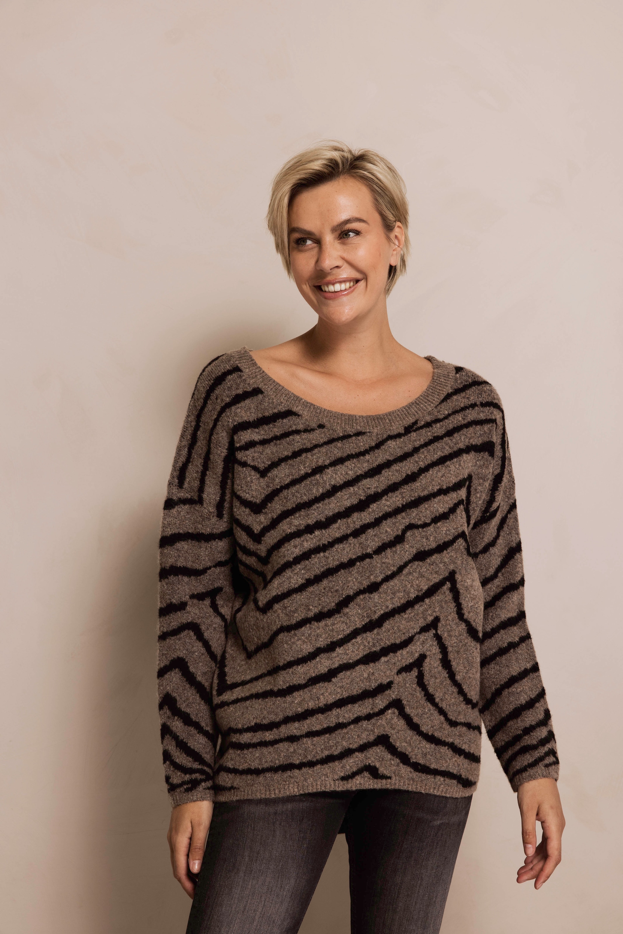 Zhrill Strickpullover "ZHNINA ZEBRA" mit Animal-Streifen-Print, mit Wolle günstig online kaufen