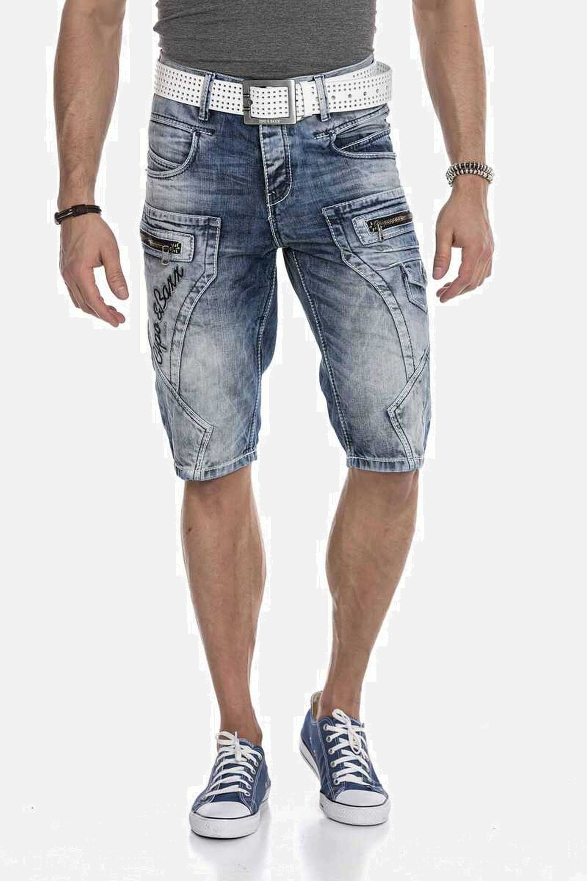 Jeansbermudas »Bermuda & Short«, mit Applikationen und Ziernähten, CK101