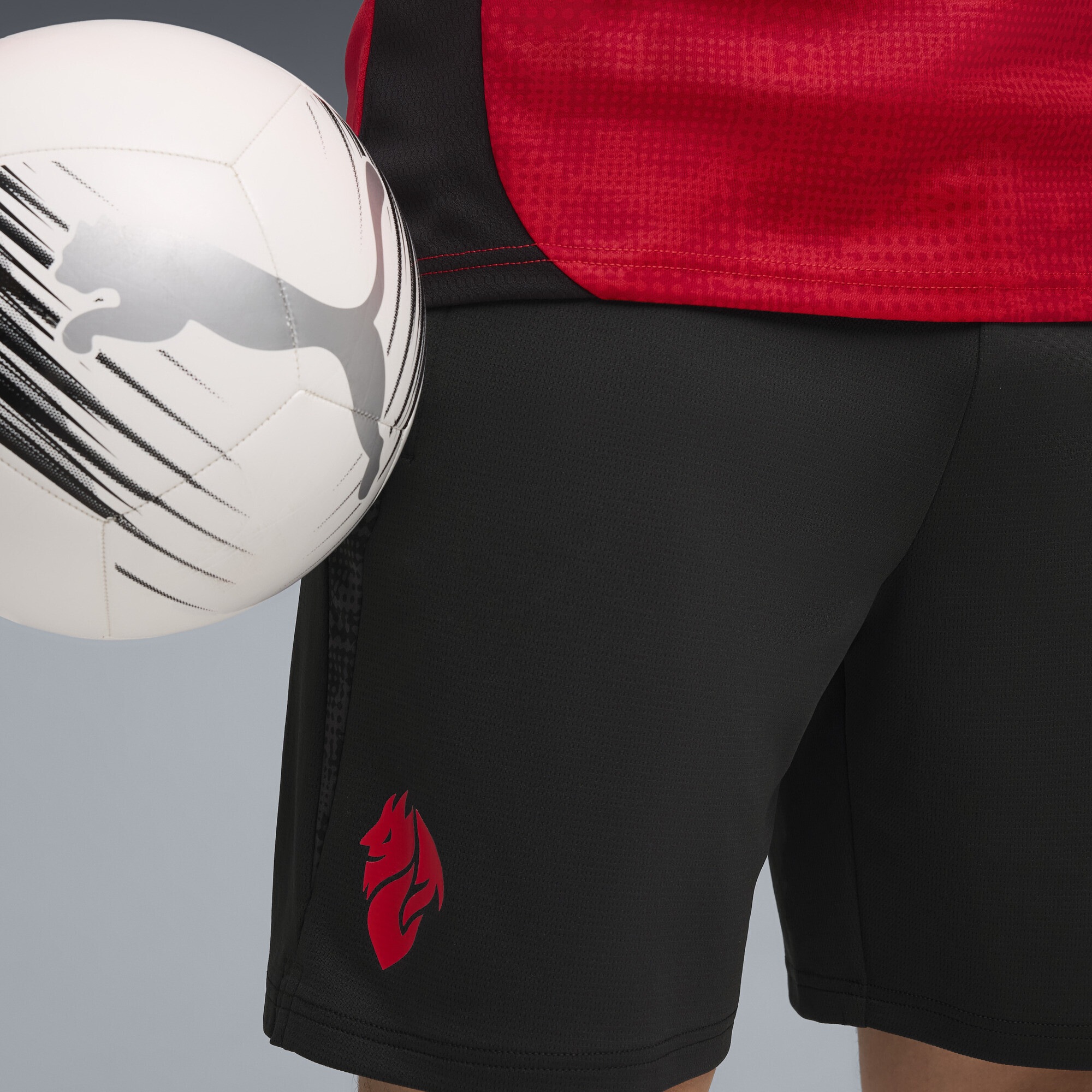PUMA Sporthose »AC Milan Trainingsshorts Herren«