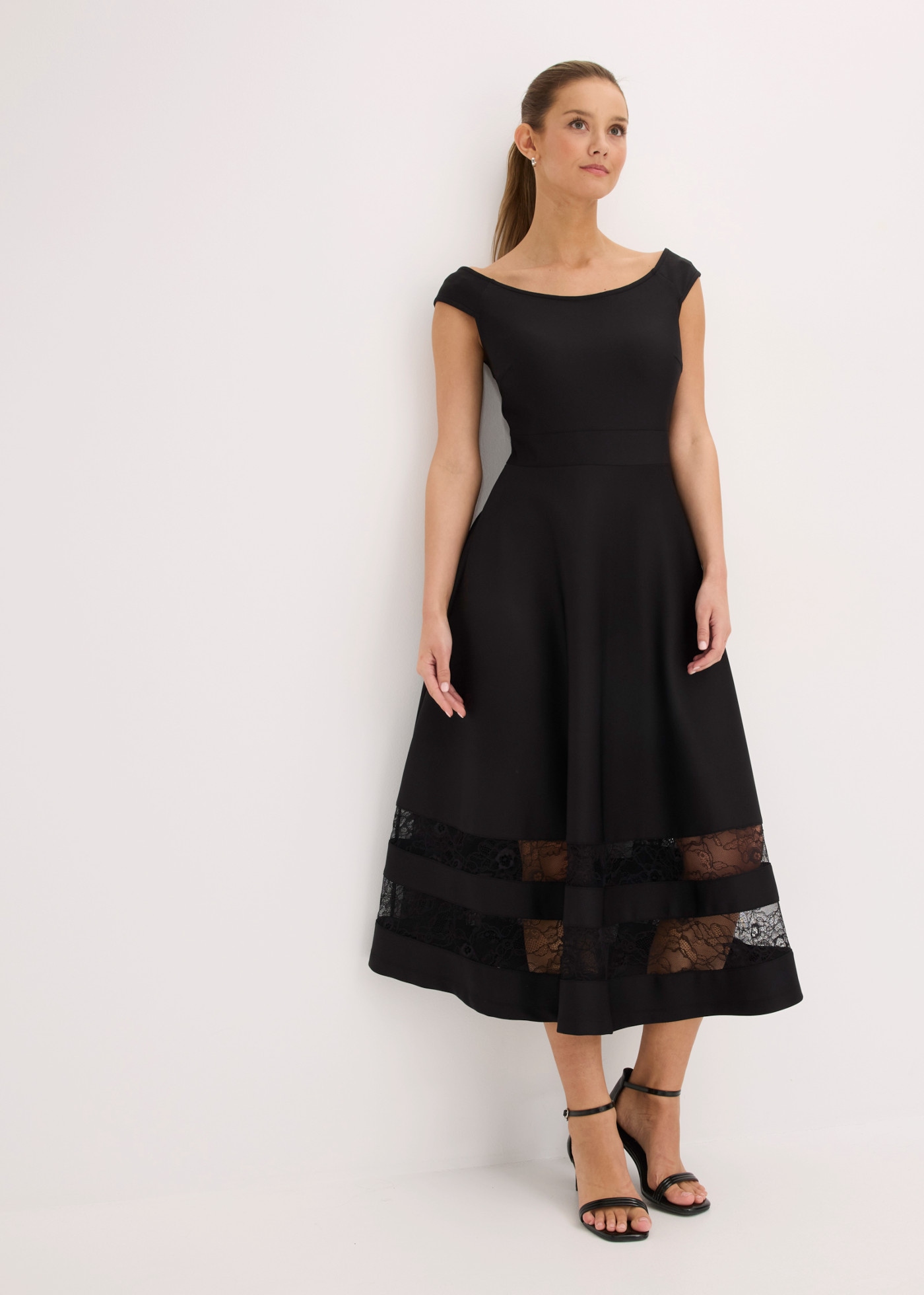 bonprix Off-Shoulder-Kleid mit Spitzen-Einsatz, ausgestellte Passform