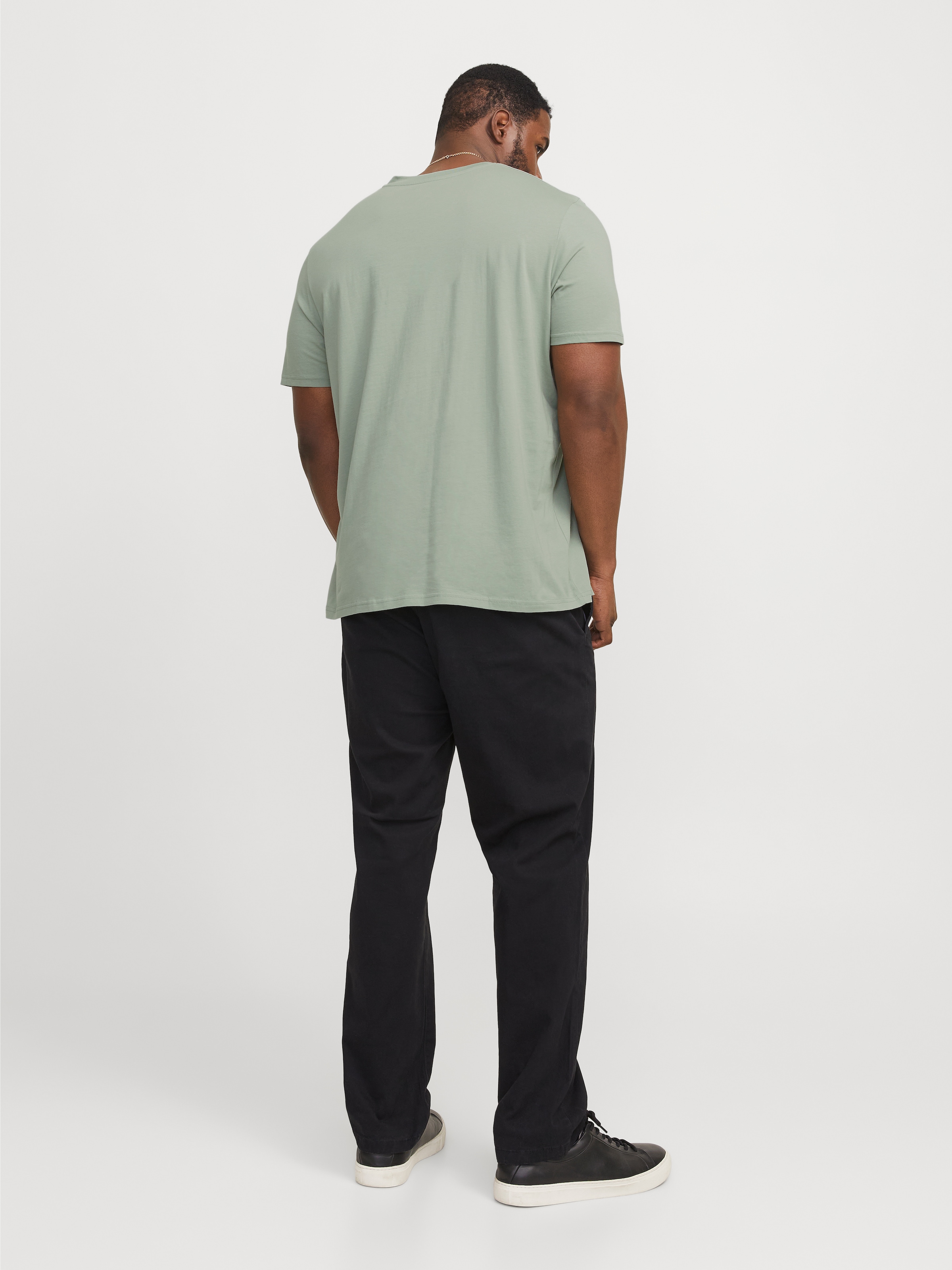 Jack & Jones PlusSize Rundhalsshirt »JJESTAR JJ TEE SS NOOS PLS«, mit Logo Schriftzug