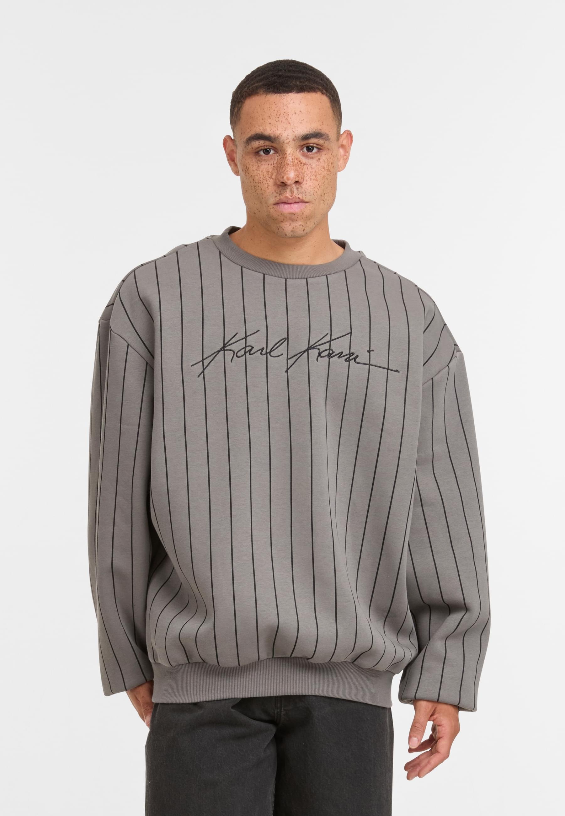 Karl Kani Rundhalspullover »Karl Kani Autograph Pinstripe Sweat Os Crewneck«, (1 tlg.)