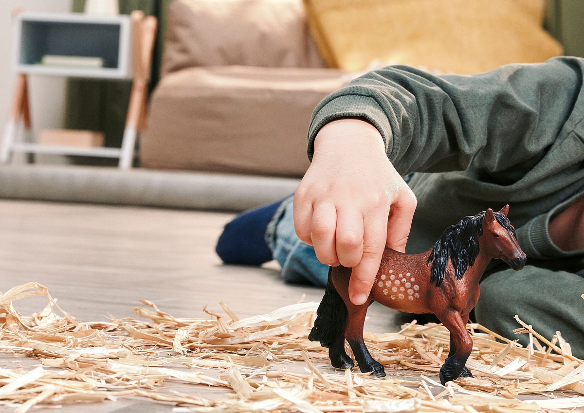 Schleich® Spielfigur »FARM WORLD, Nordschwedisches Kaltblut Stute (14927)«