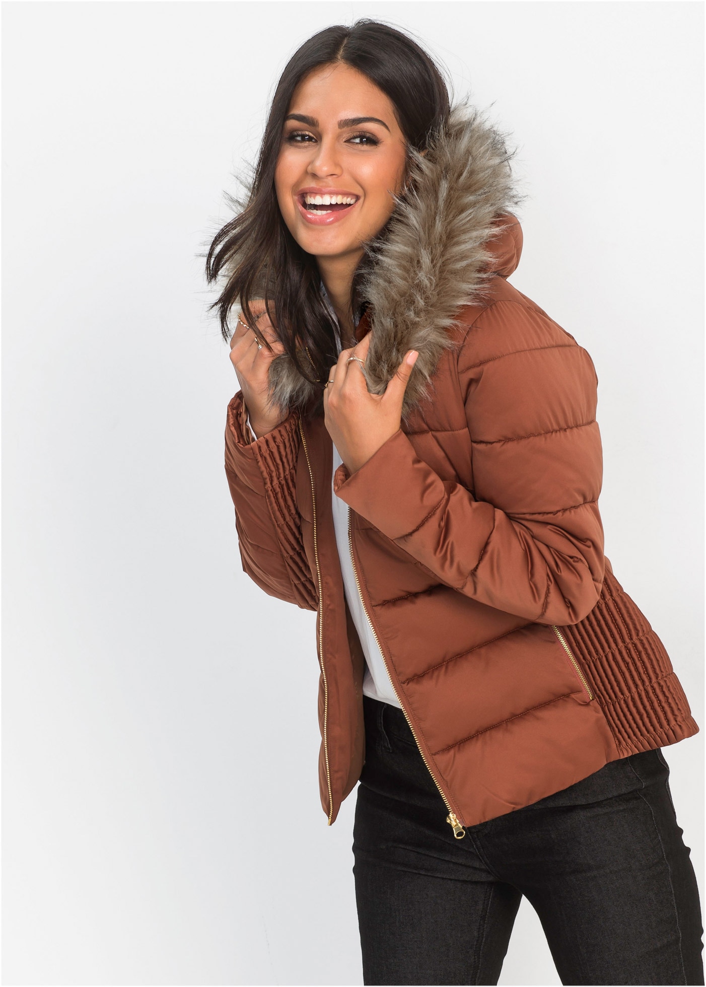 bonprix Steppjacke mit Kapuze abnehmbares Fellimitat, mit seitlichem Smoke-Einsatz, gerade Passform