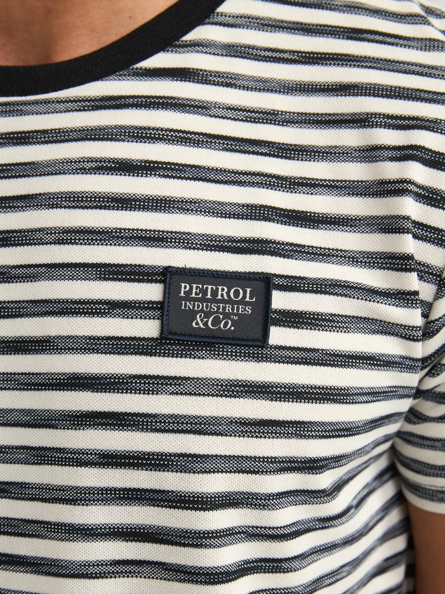 Petrol Industries T-Shirt »Men T-Shirt« mit Logo Stickerei