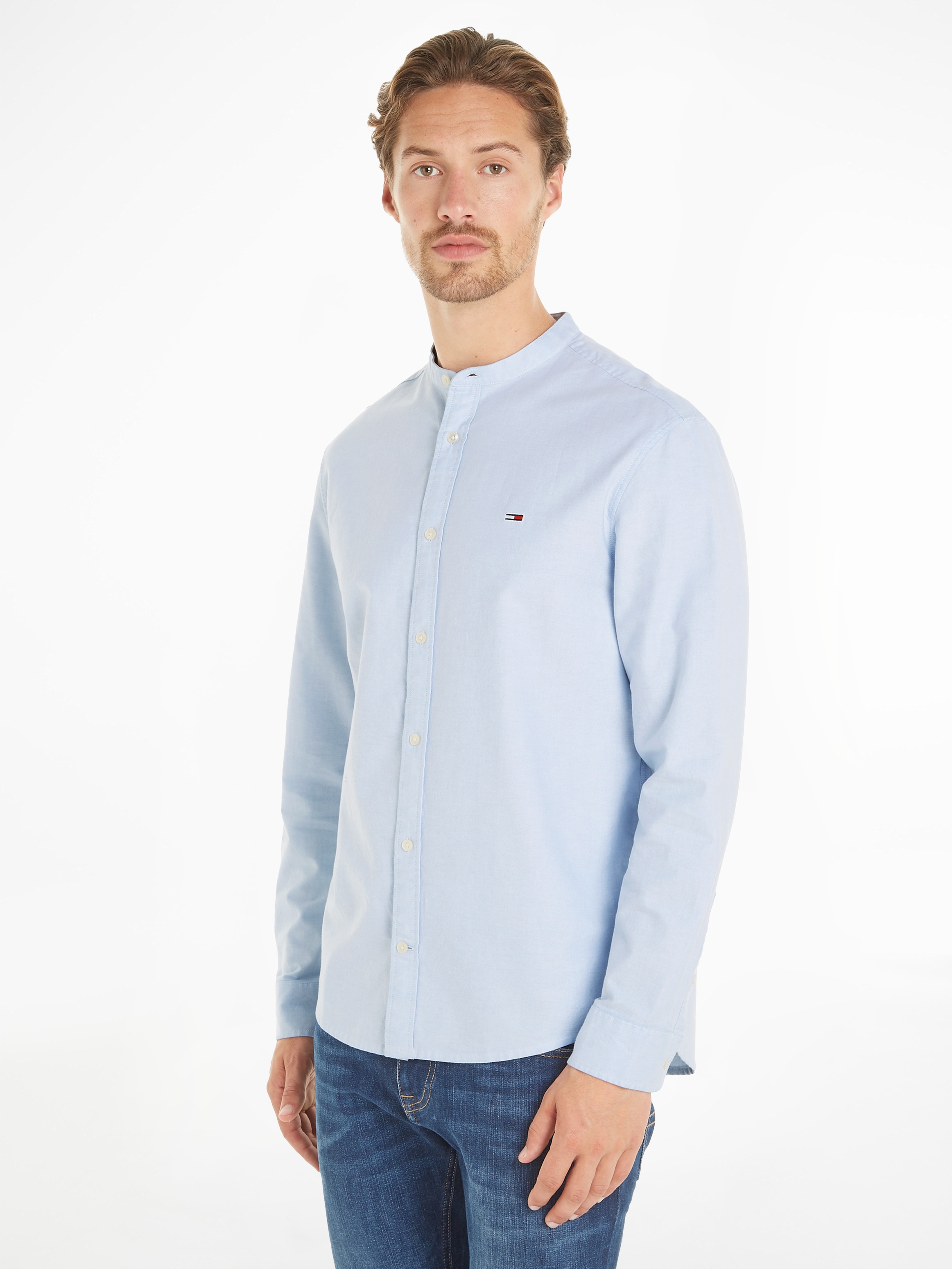 Tommy Jeans Langarmhemd "TJM REG OXFORD MAO SHIRT", mit Logostickerei