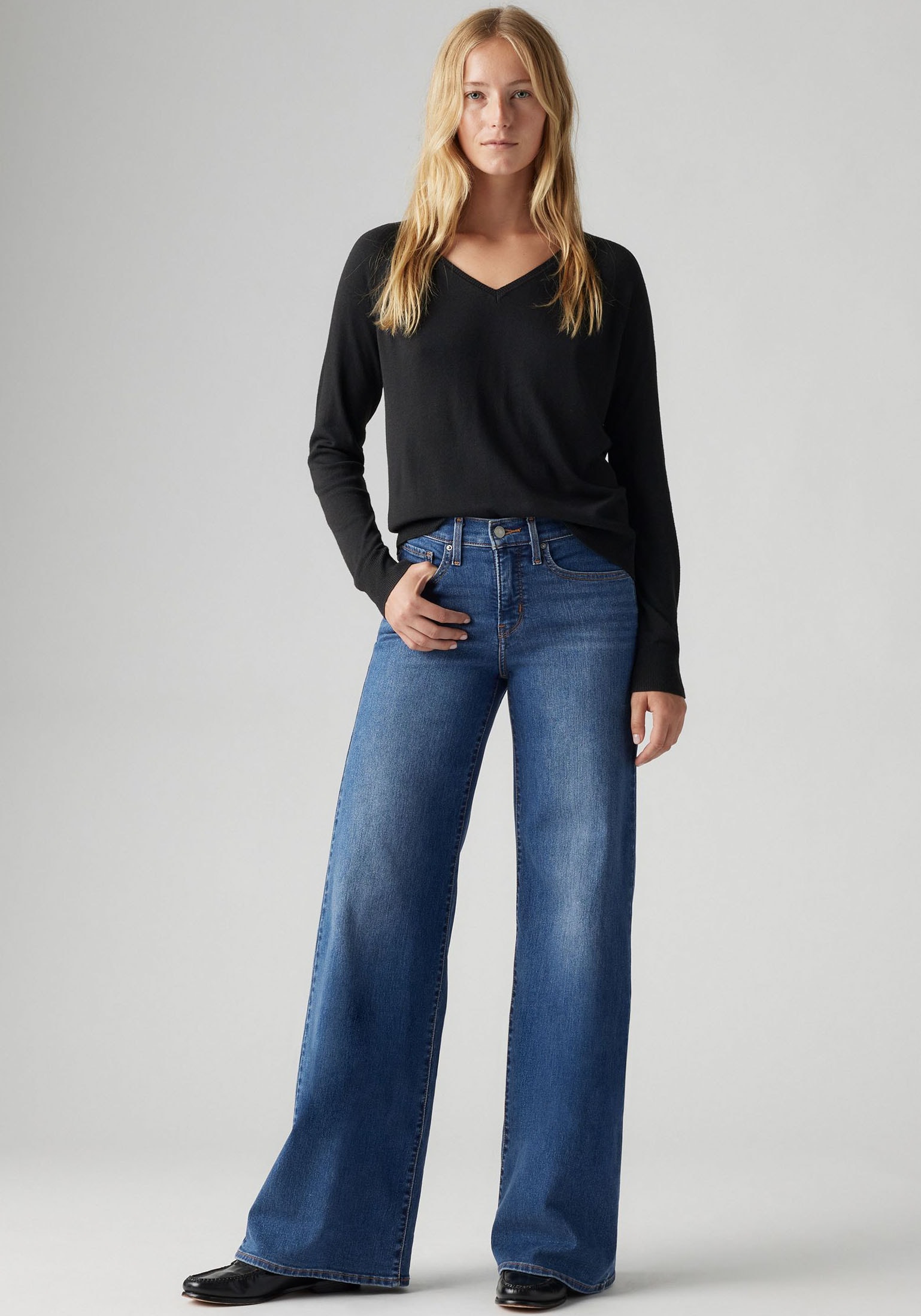 Levi's® Weite Jeans »Jeans 318 SHAPING«, im Five-Pocket Style