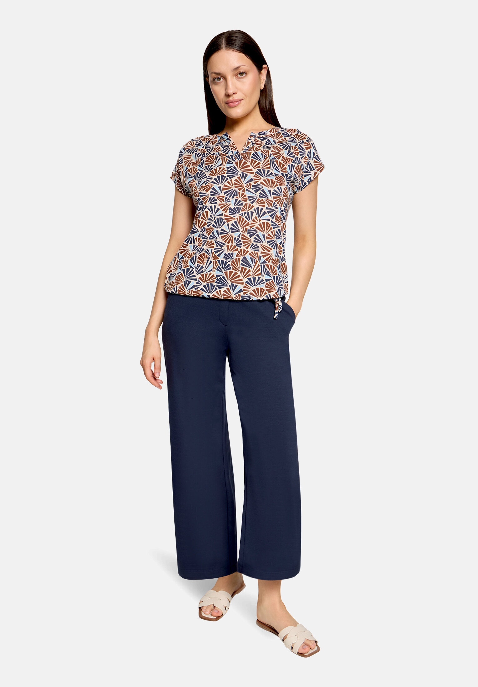 Betty&Co Kurzarmshirt "Damen mit Tunnelzug" 1