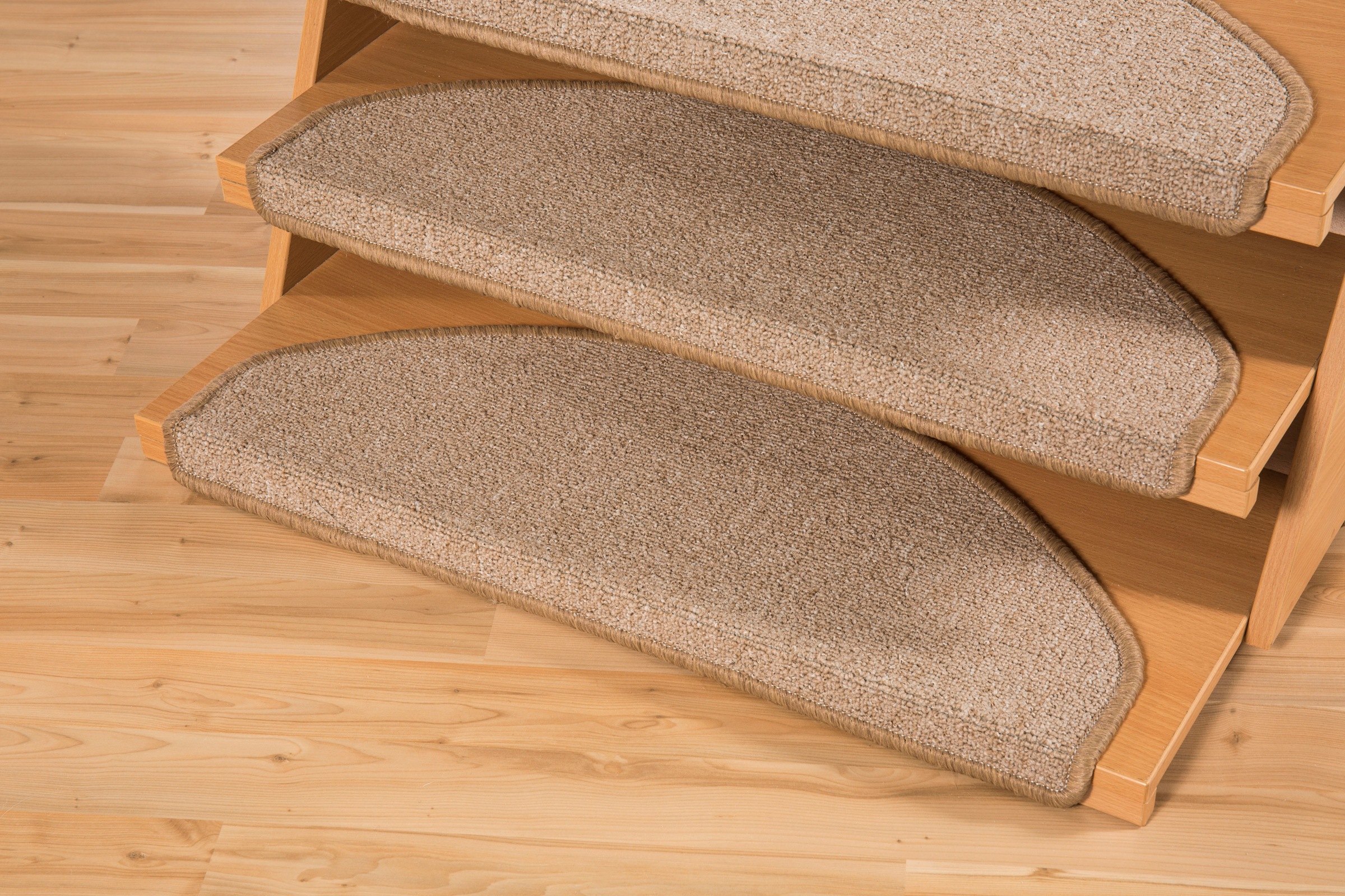 Andiamo Stufenmatte "Bob, Made in Poland" halbrund 4,5 mm Höhe melierte Sch günstig online kaufen