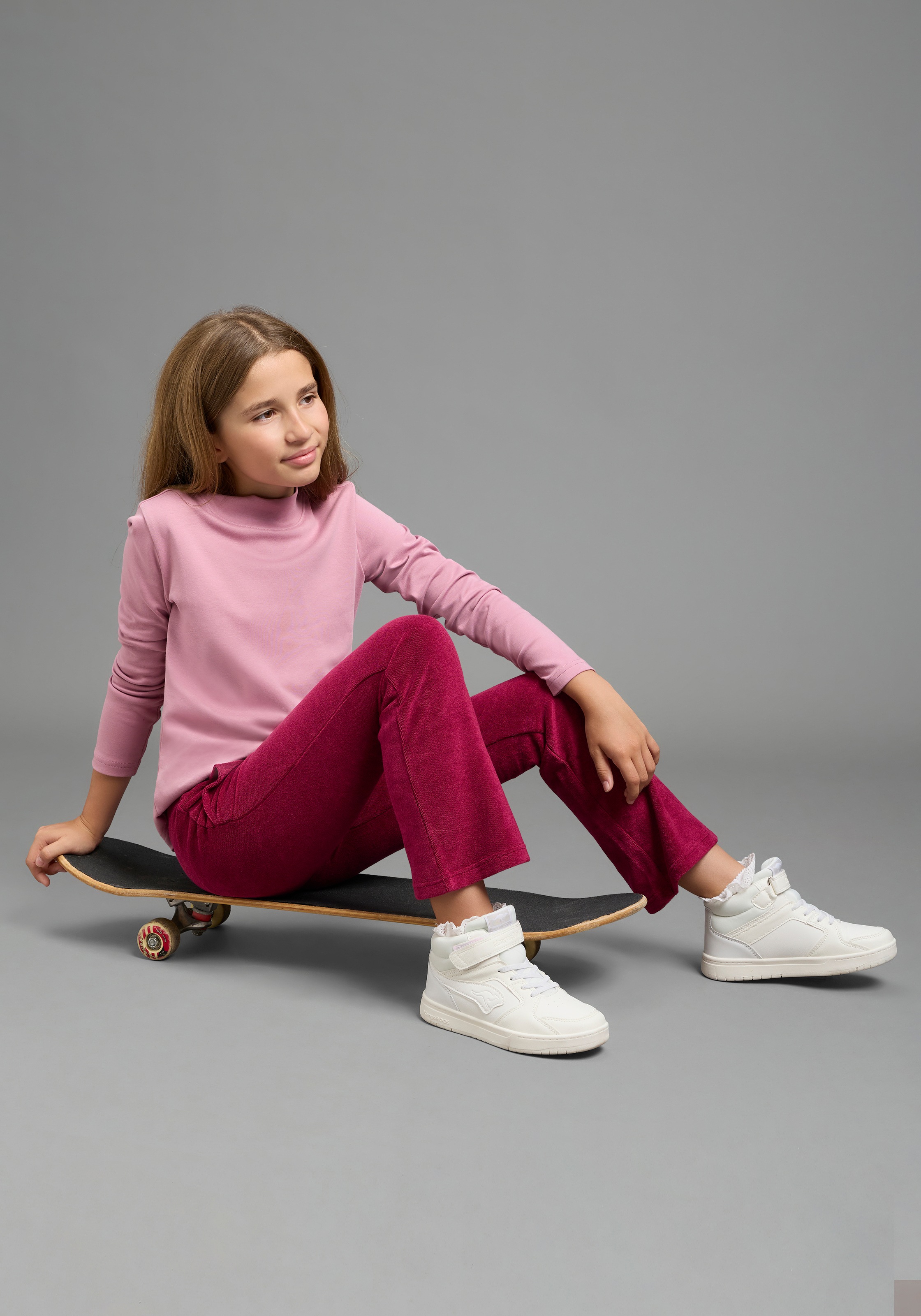 H.I.S Nickihose »Weiche Nicki-Jogginghose«  mit angesetztem Rippbündchen, für Mädchen, unifarbene Optik