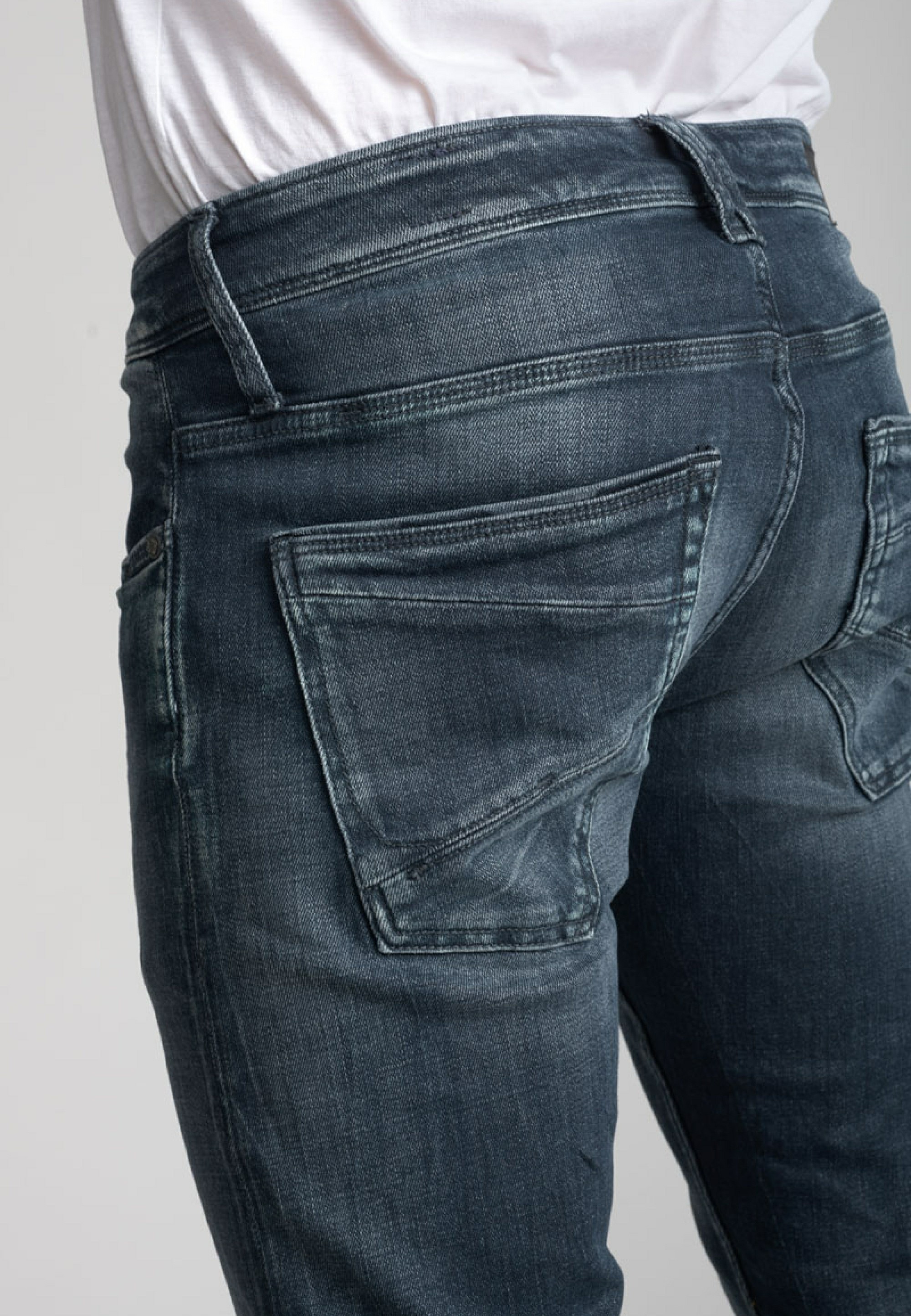 Le Temps Des Cerises Bequeme Jeans »700/11«, mit bequemem Regular Fit-Schnitt
