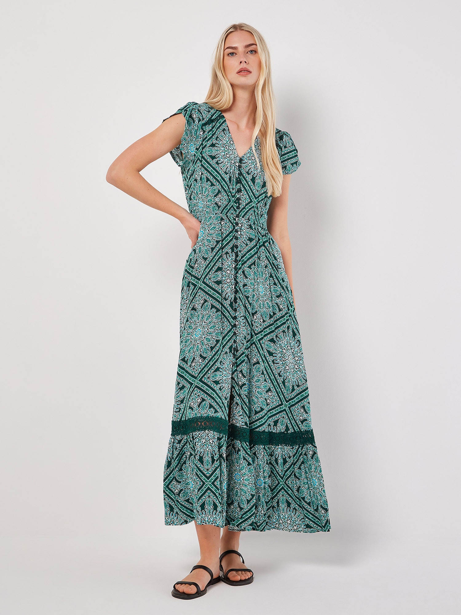 Apricot Maxikleid »Maxikleid« mit bestickter Bordüre