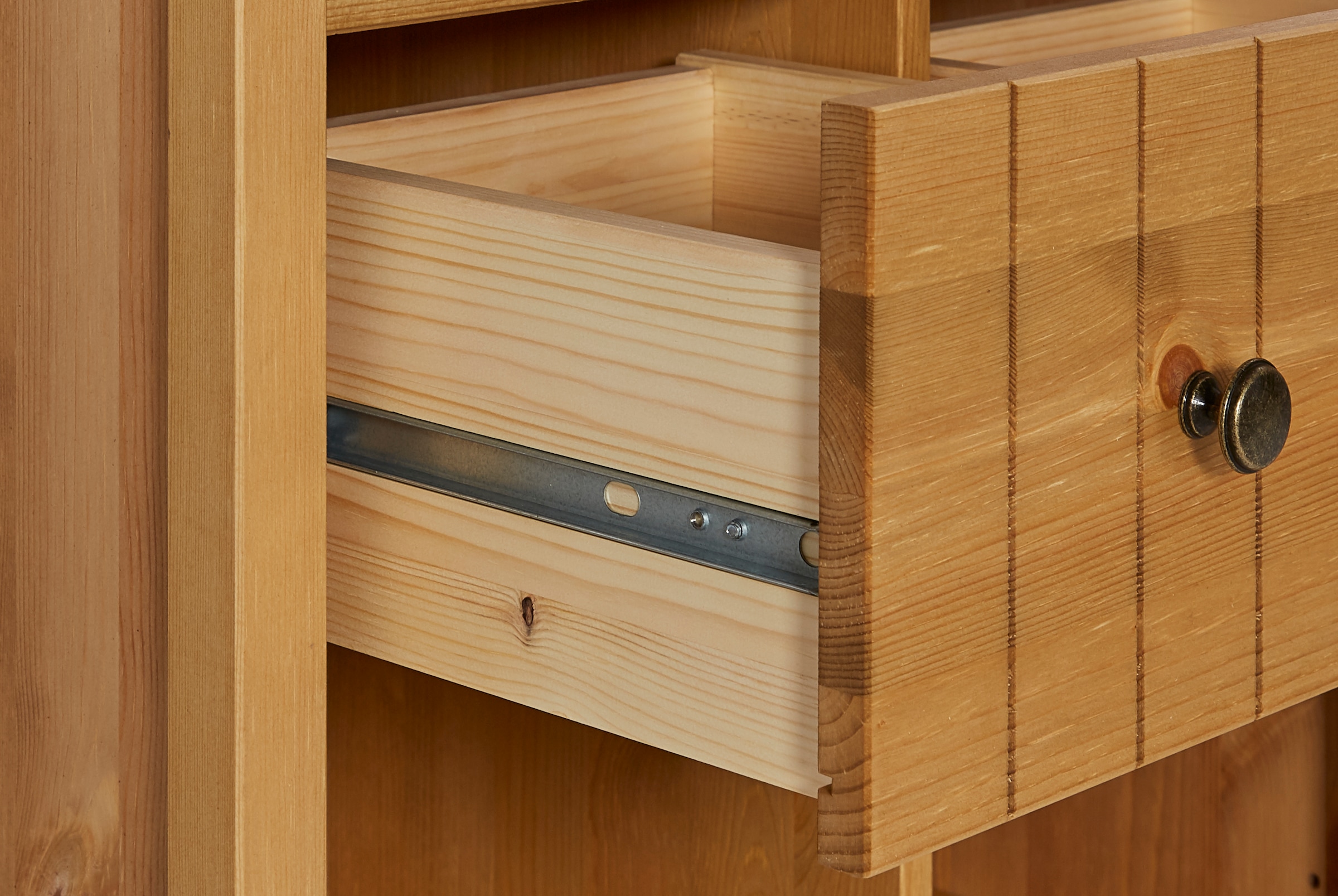 Home affaire Hochschrank »Vili«, Badezimmerschrank, Höhe 175 cm, 2 Schubladen, 3 Türen, aus Massivholz