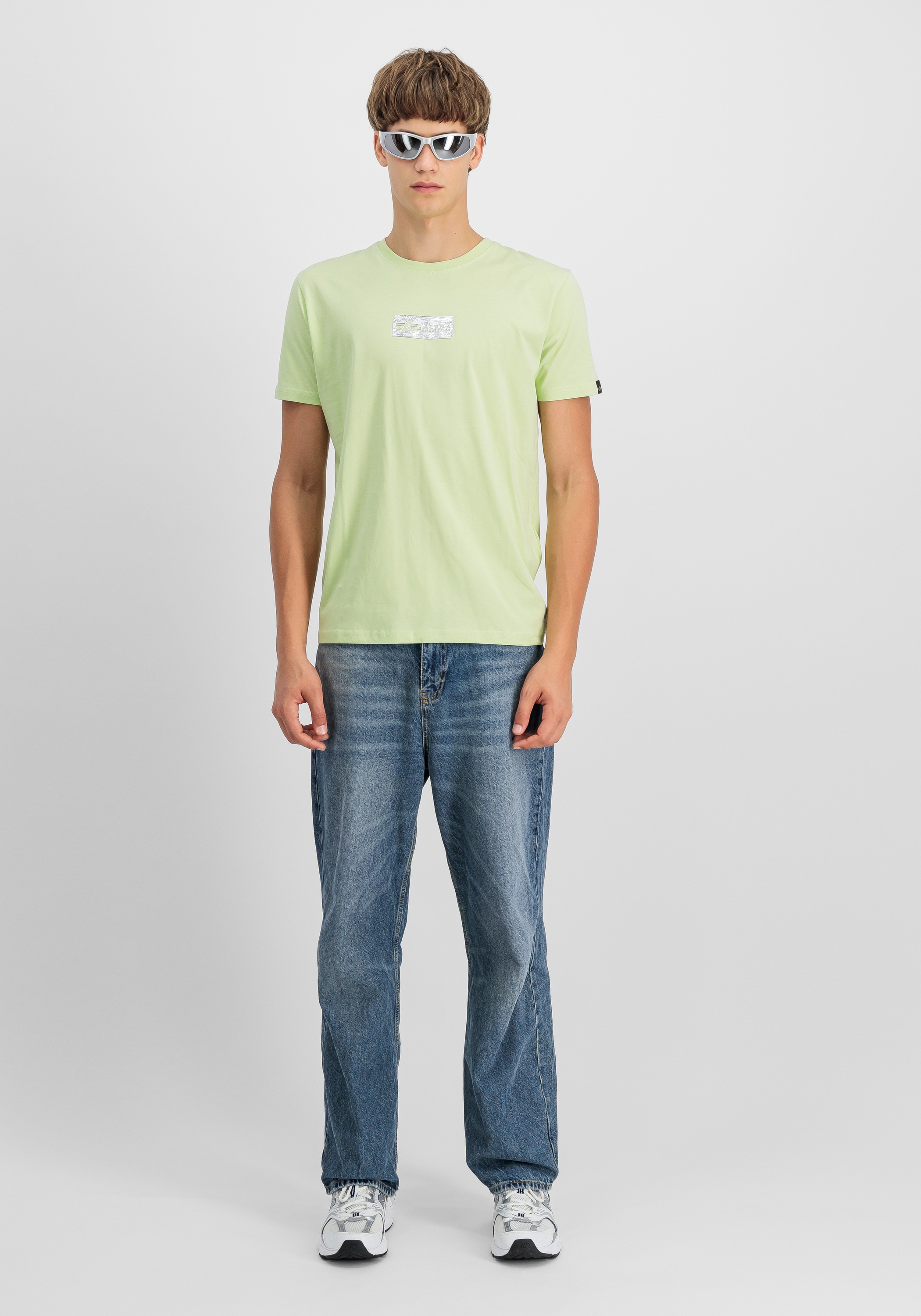 Thumbnail - Alpha Industries T-Shirt "Alpha Industries Men - T-Shirts Metal Plate T-Shirt"