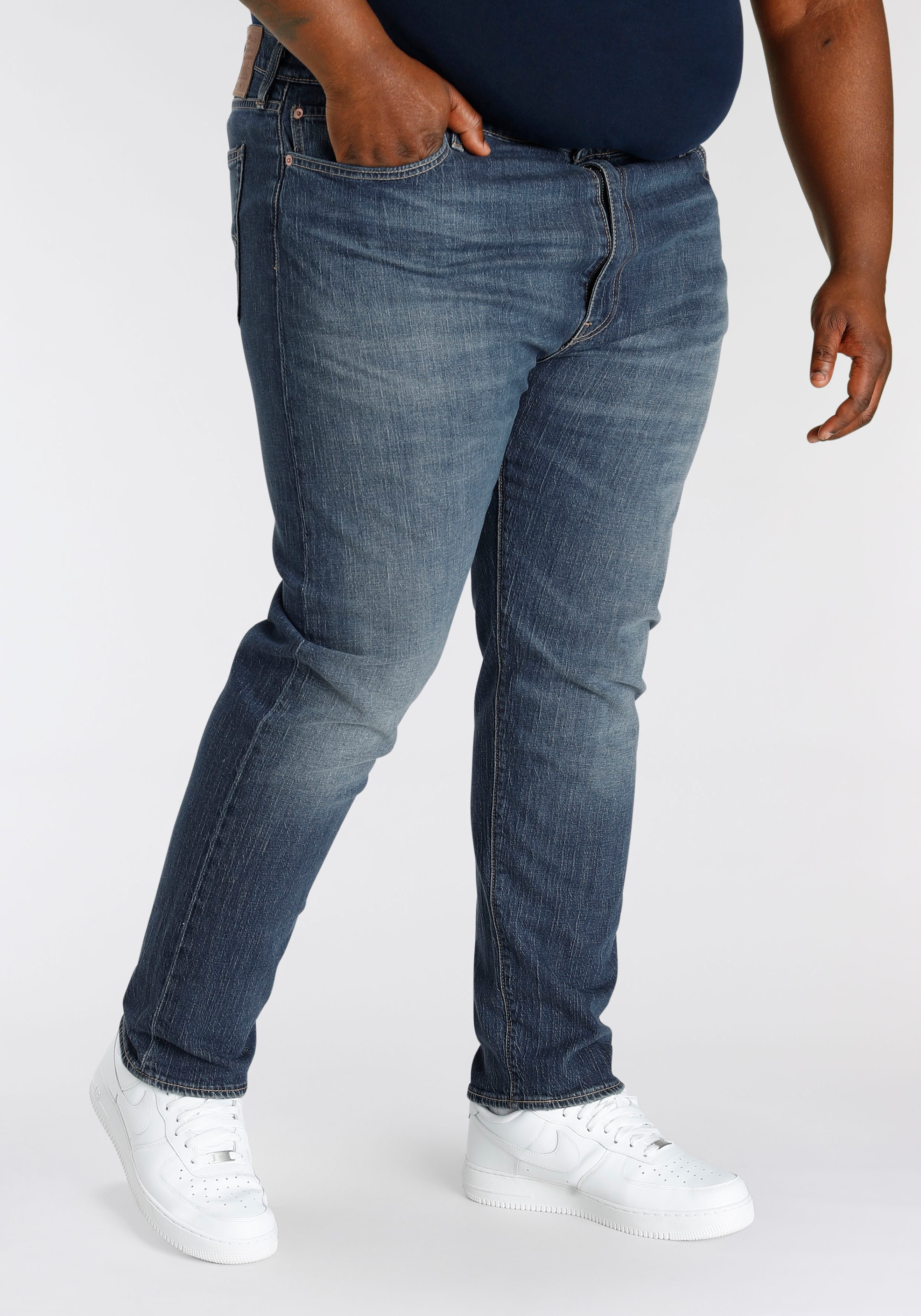 Levis Plus Tapered-fit-Jeans "502 TAPER B&T", für einen lässigen Look