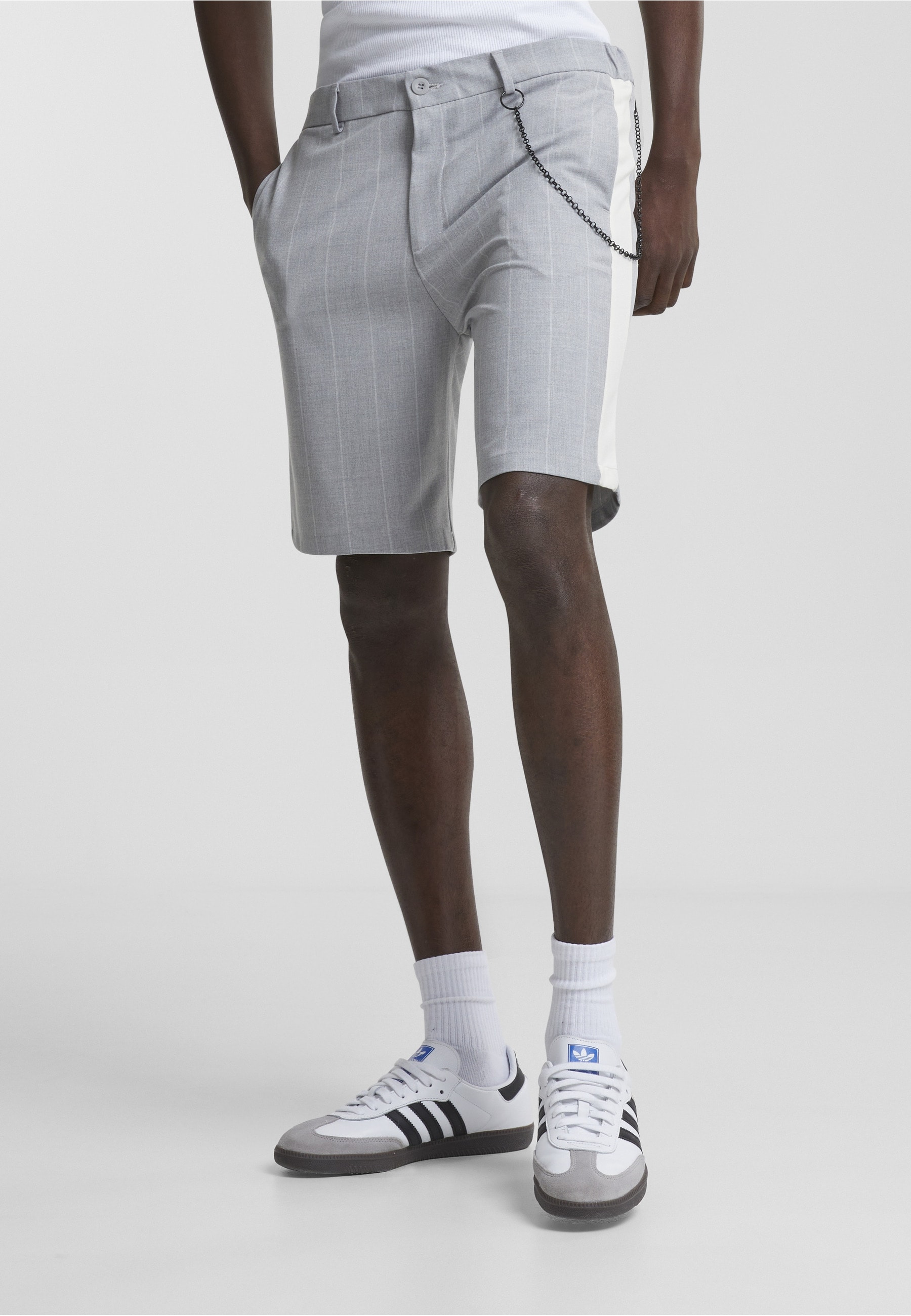 2Y Premium Sweatshorts »2Y Premium 2Y Wide Pinstripe Shorts«