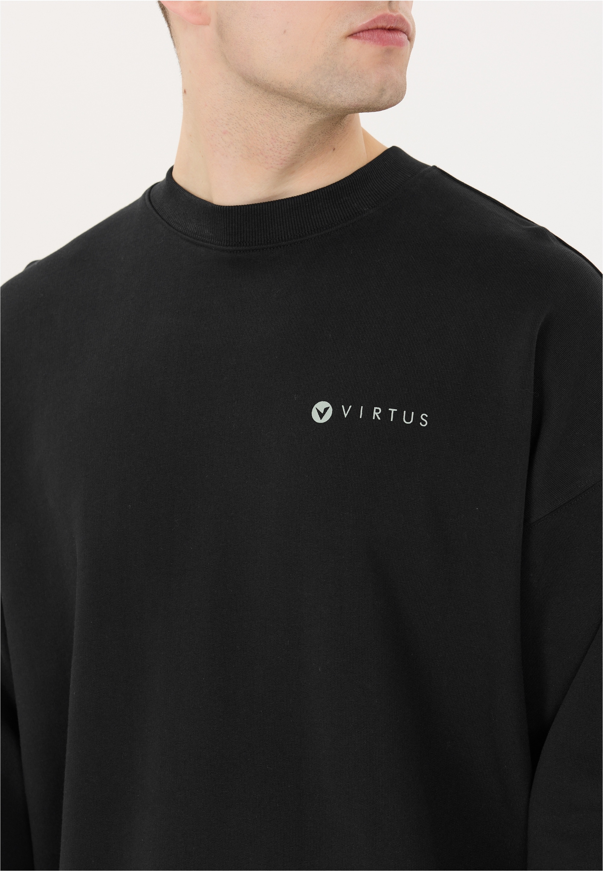 Virtus Sweatshirt »Kallan«, im schlichten Design