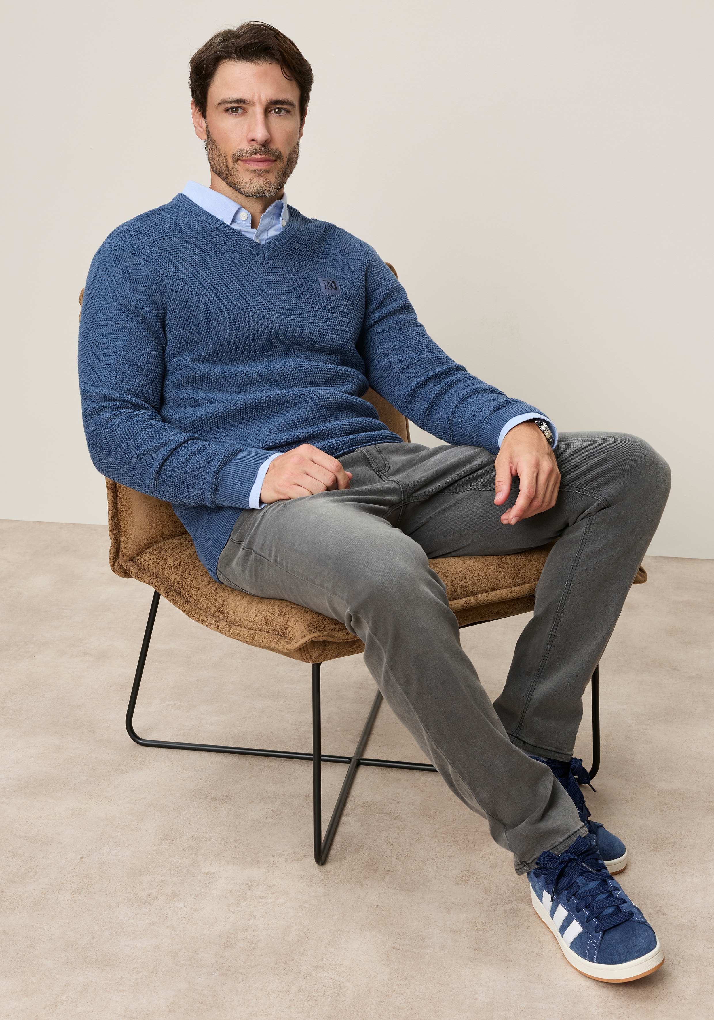 Mans World V-Ausschnitt-Pullover "Neue Kollektion Highlight Strickstruktur" Strickmaterial, Rippbündchen am Ausschnitt, Regular Fit Passform