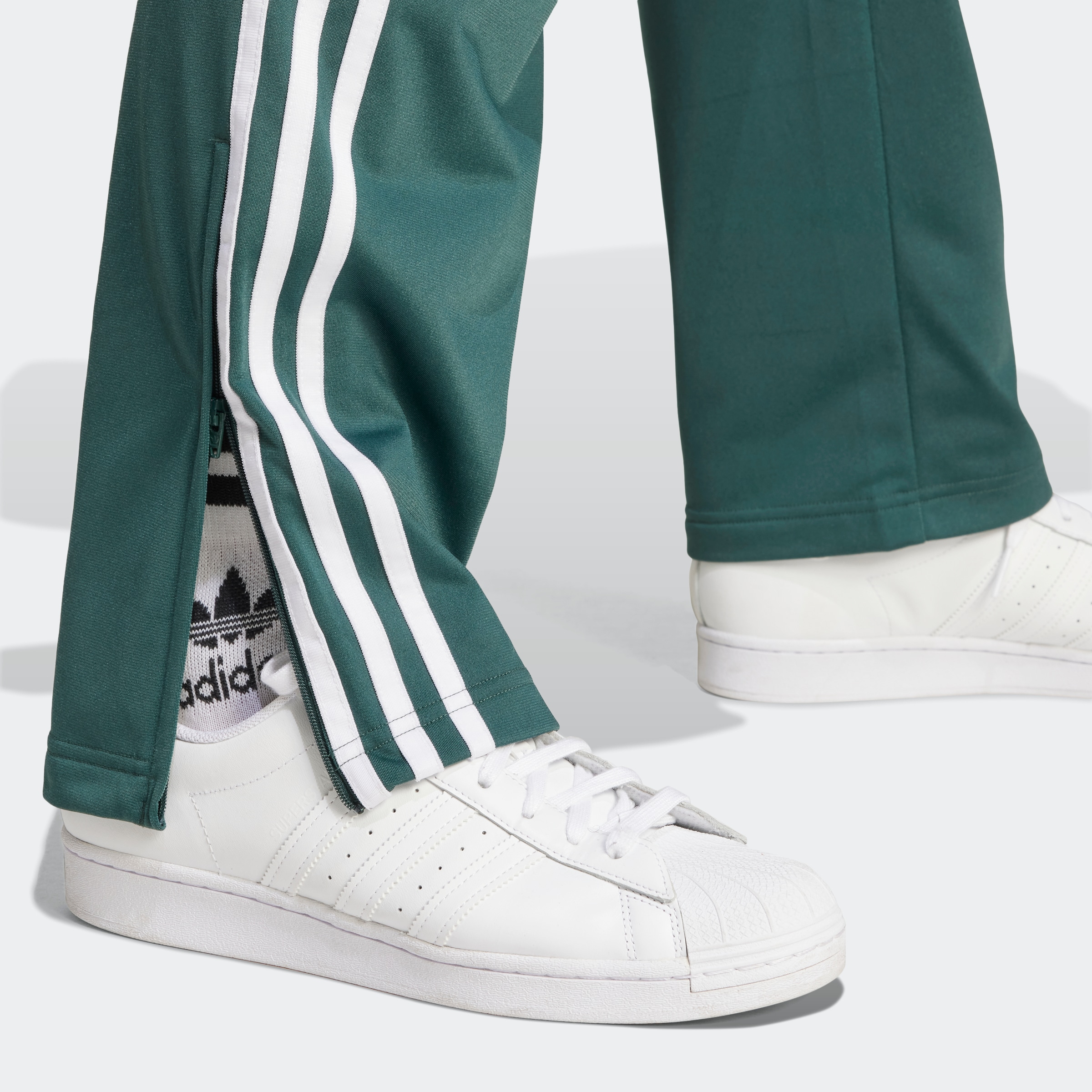 adidas Originals Sporthose »FIREBIRD TP«, (1 tlg.), Trackpant, Streetstyle
