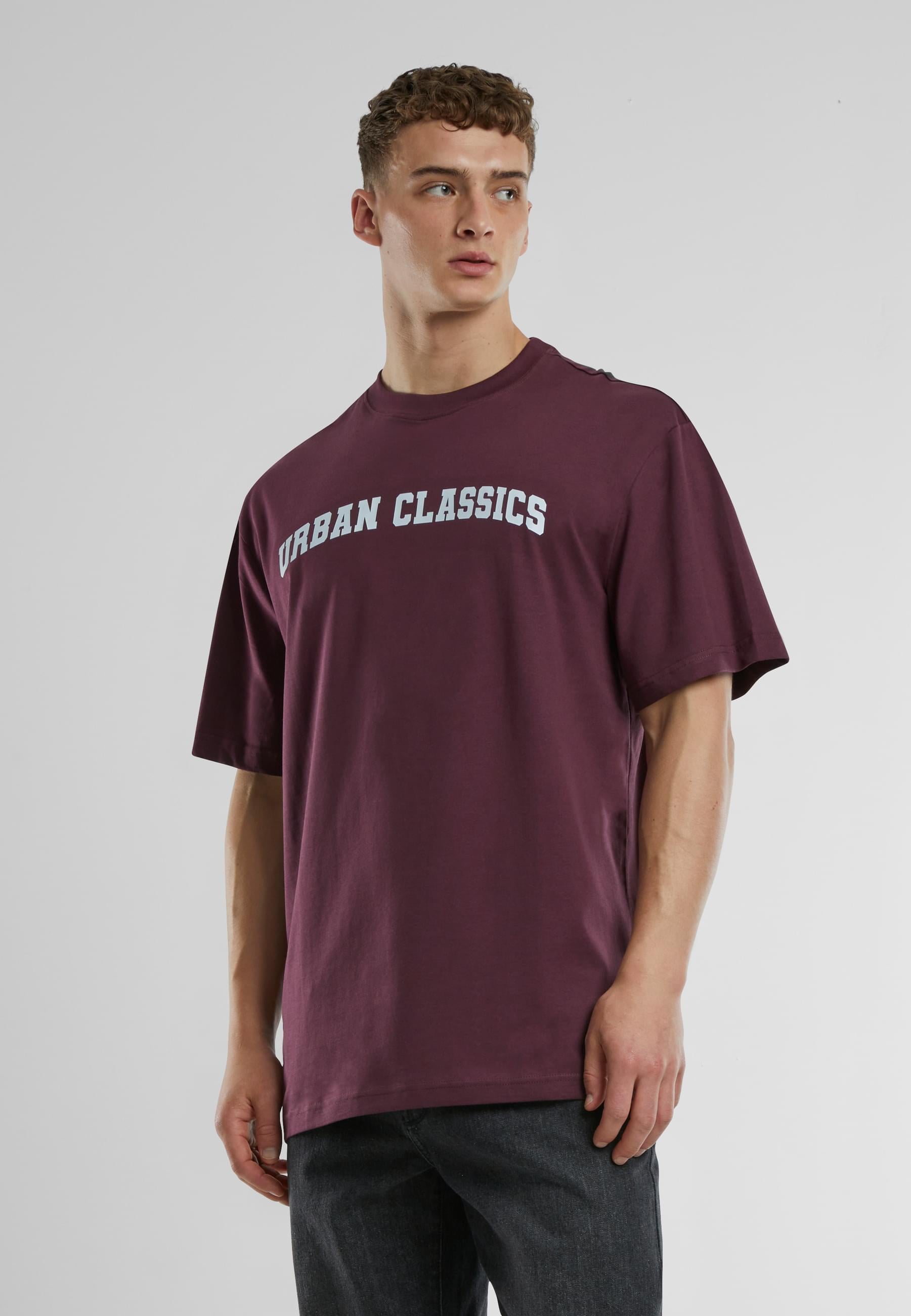 URBAN CLASSICS T-Shirt »Urban Classics UC College Logo Tall Tee«, (1 tlg.)